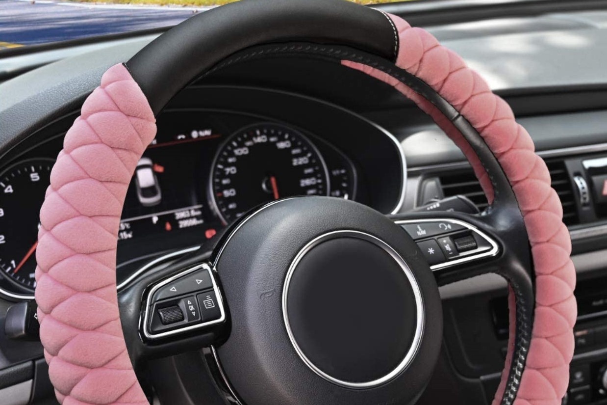 Nhung phu kien oto danh tang phu nu dip 8/3 hinh anh