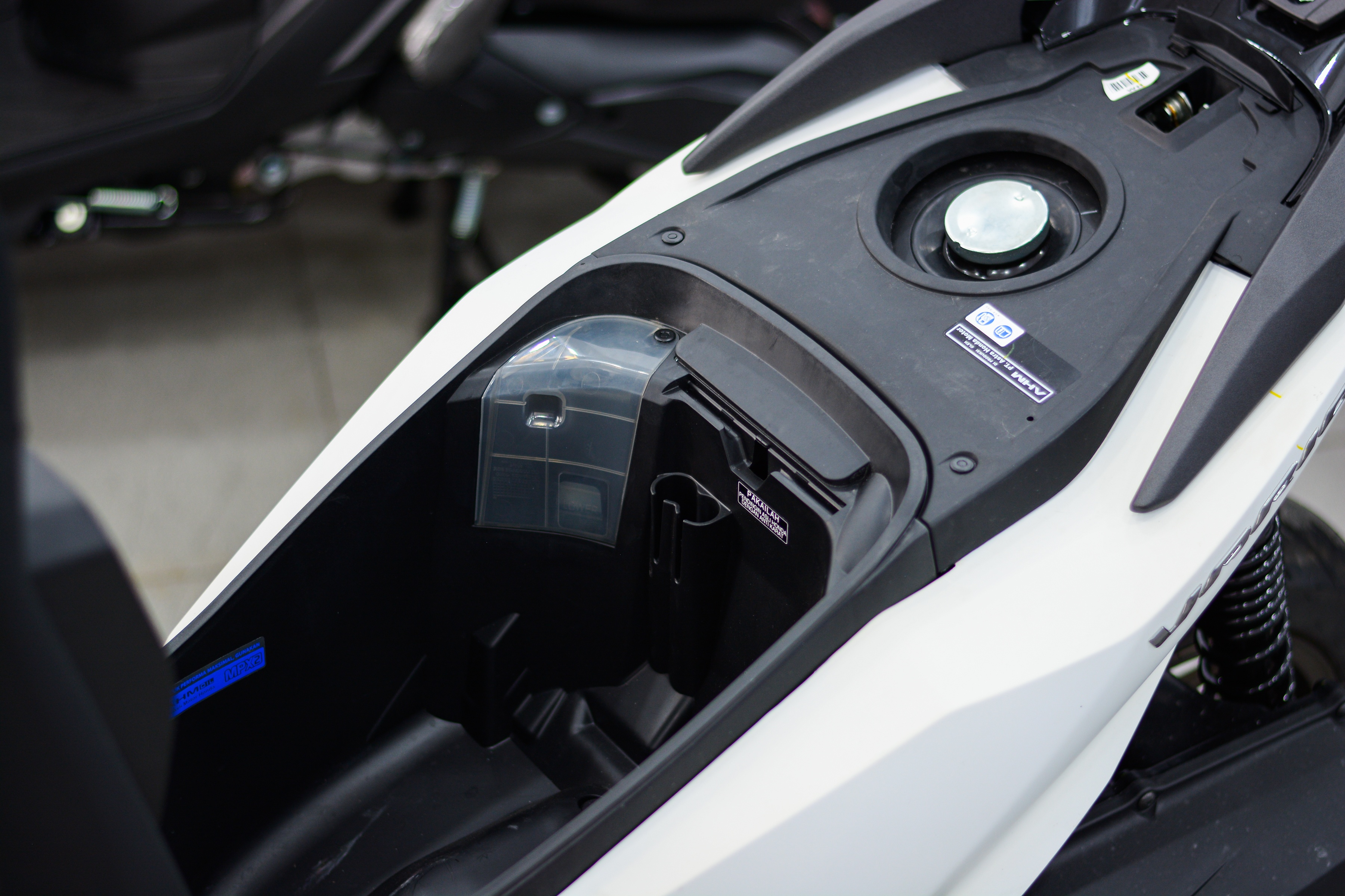 Honda Vario 160 phien ban phanh ABS tai Viet Nam anh 10