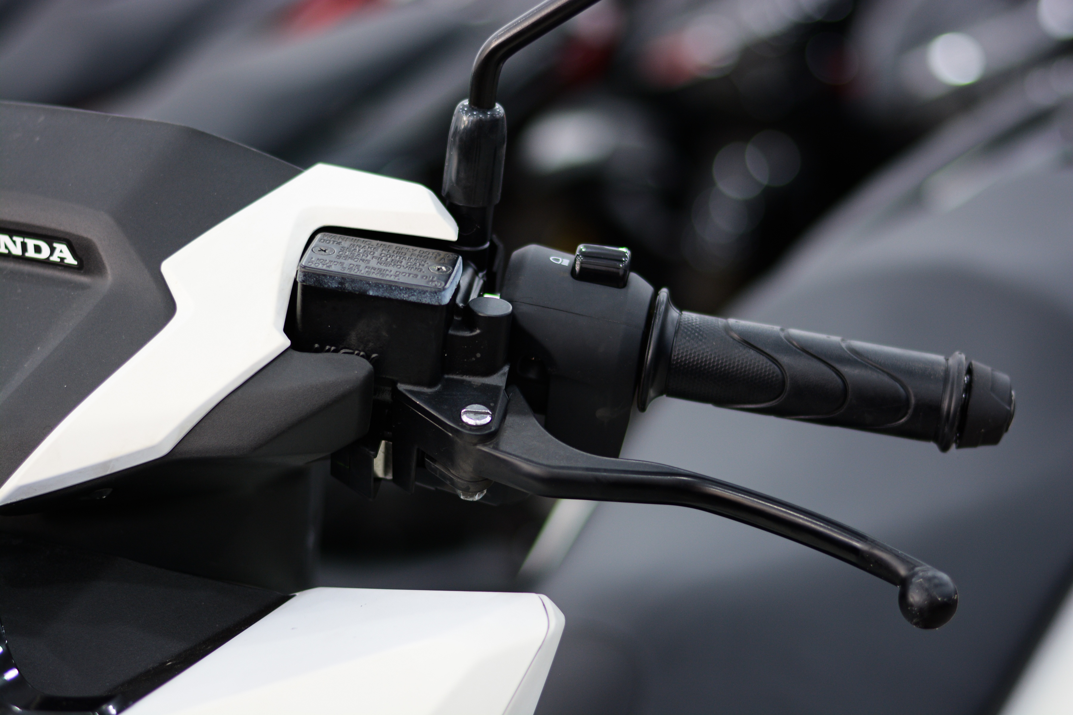 Honda Vario 160 phien ban phanh ABS tai Viet Nam anh 4