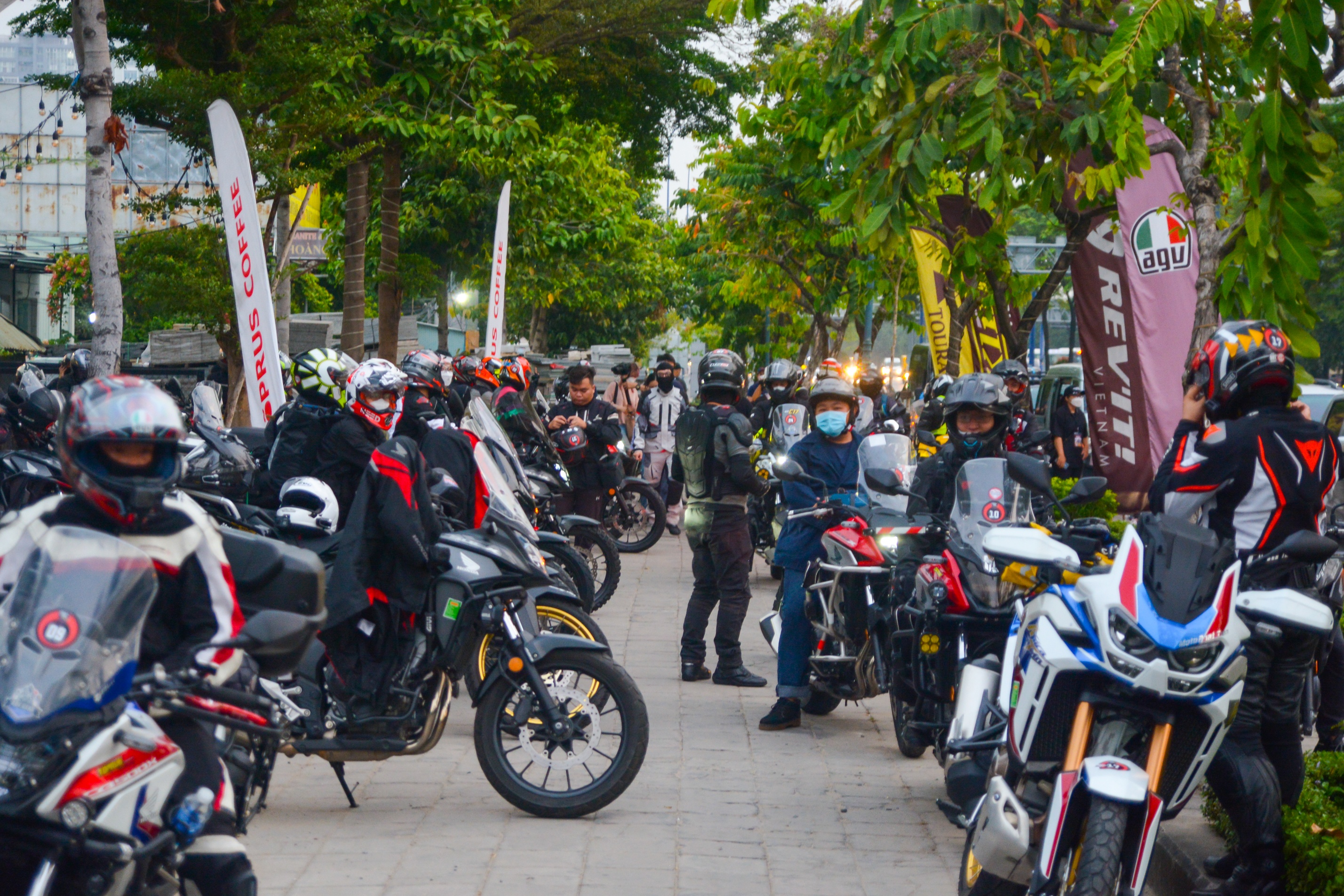 tung hoanh voi Honda Adventure Marathon Tour anh 1