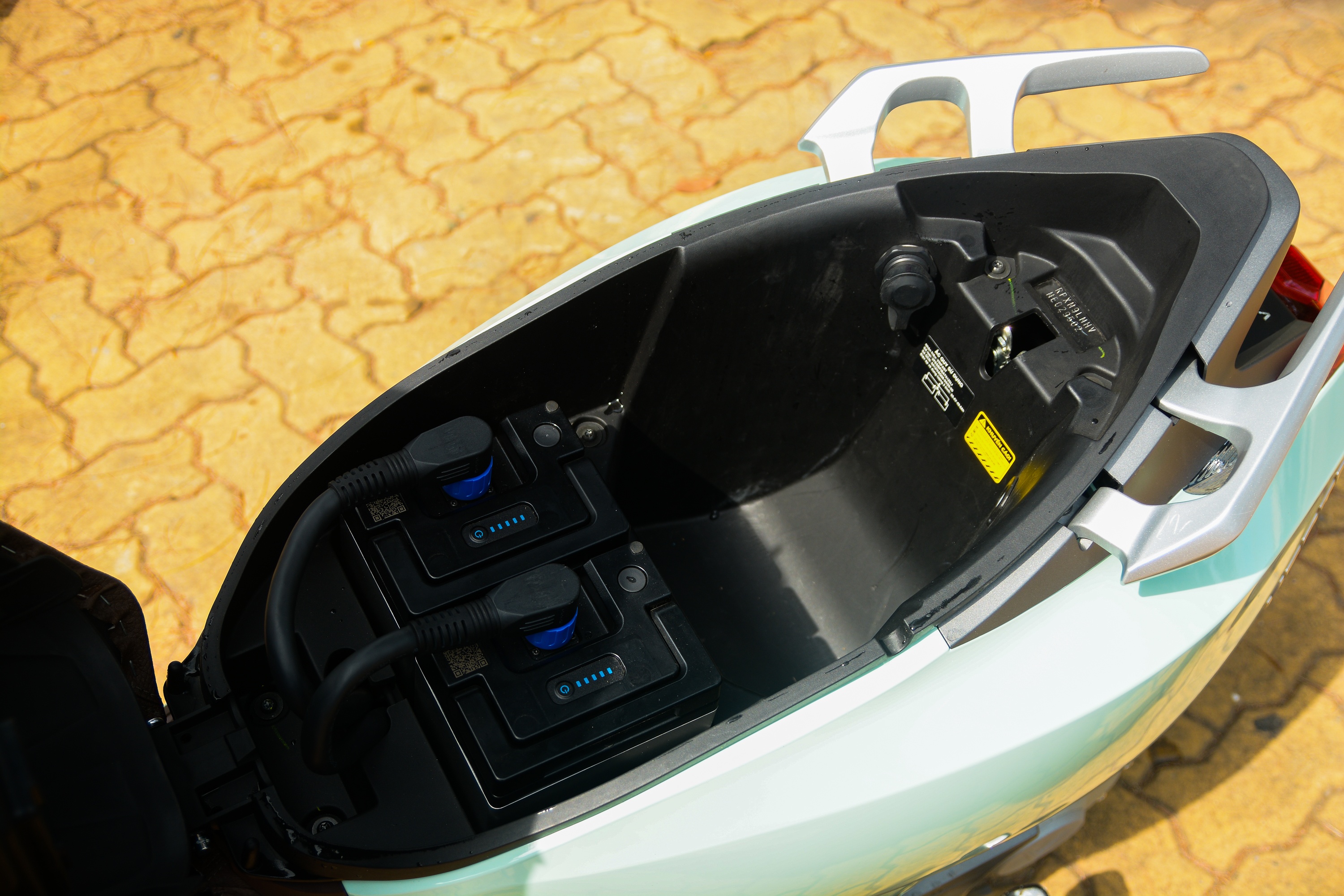 lua chon cung tam gia Honda Air Blade 160 anh 7