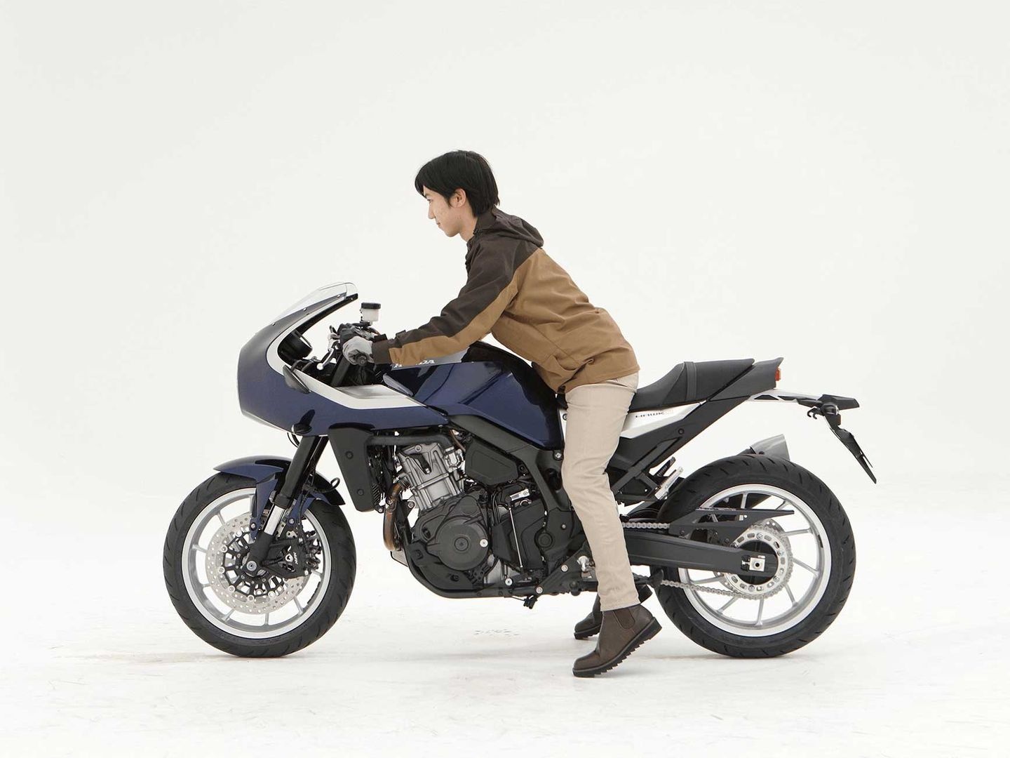 Can canh Honda Hawk 11 anh 2