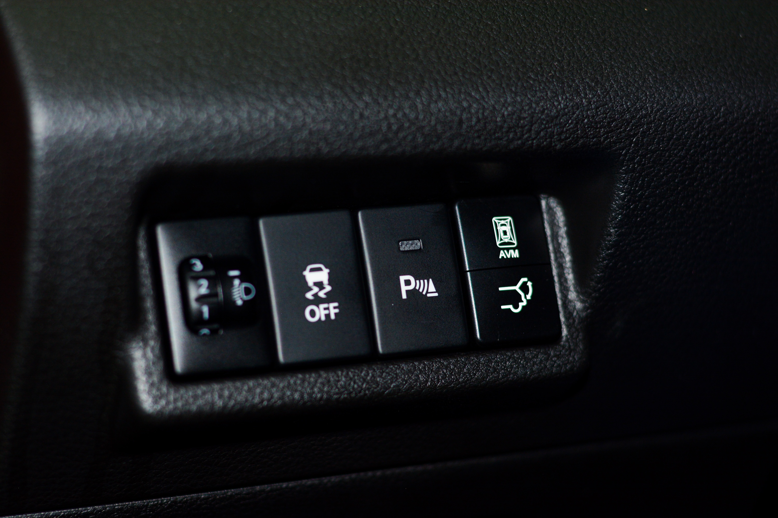 Suzuki XL7 Sport Limited gia 639, 9 trieu anh 16