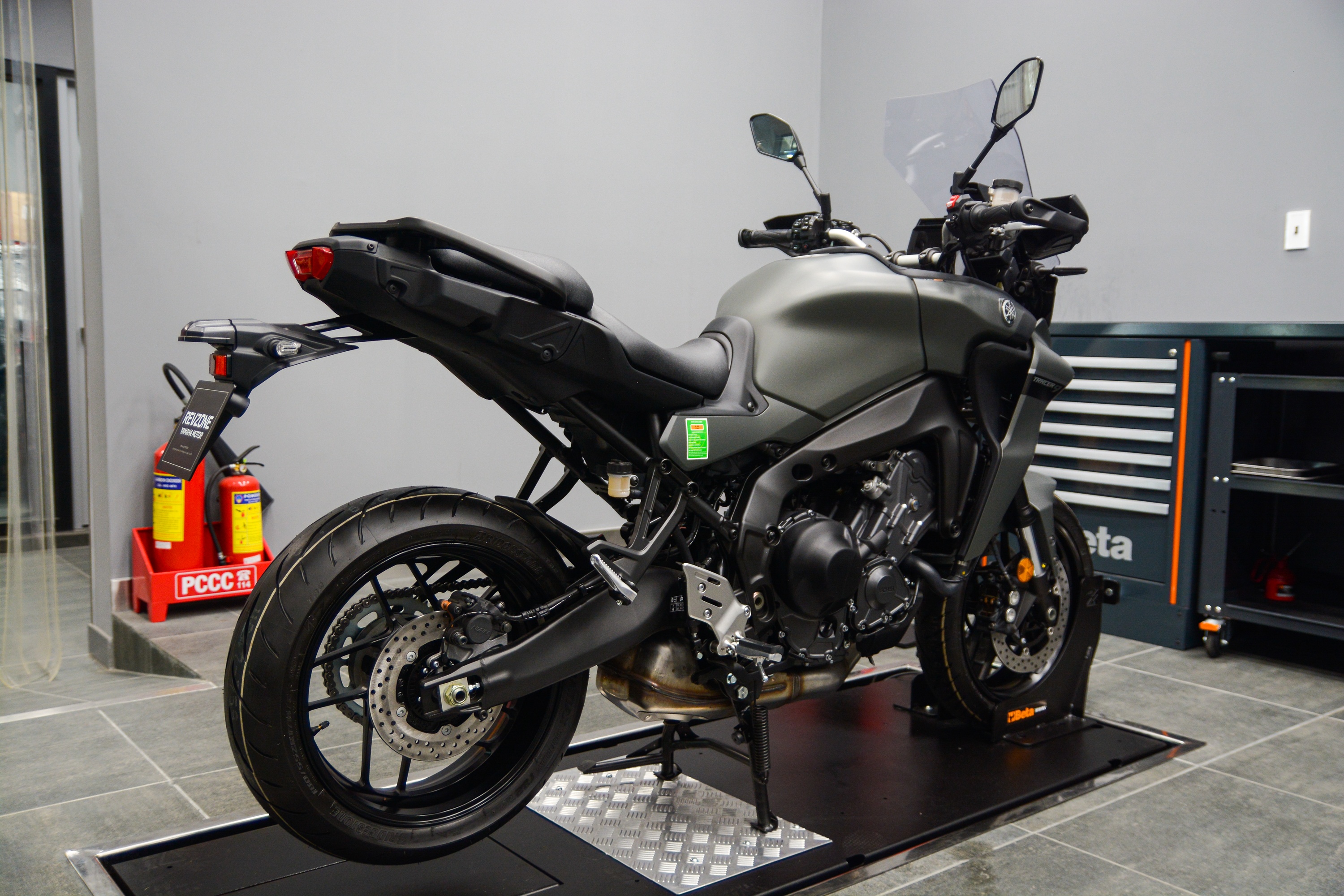 Can canh Yamaha Tracer 9 anh 11