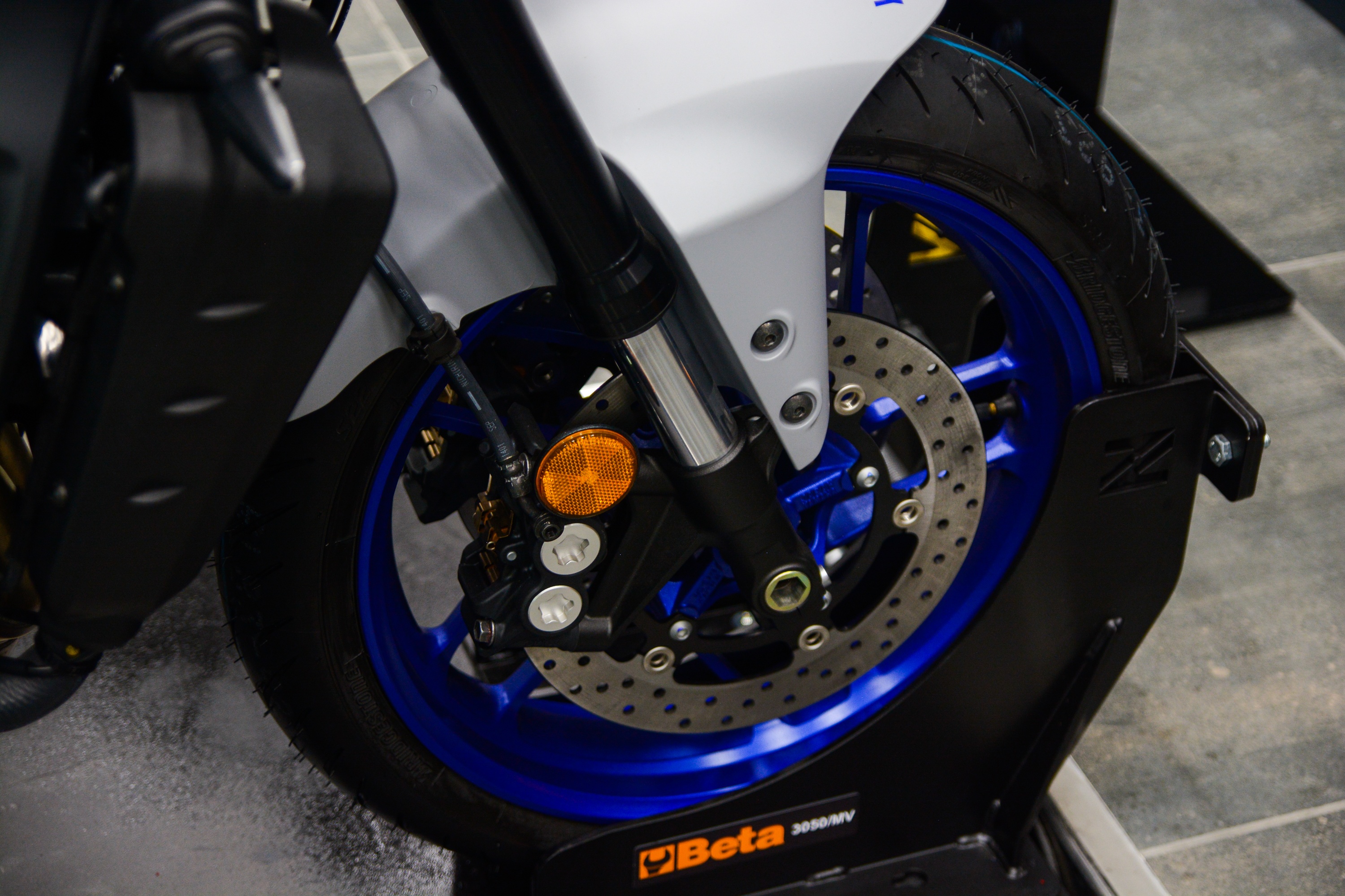 Yamaha MT-09 phân phối chính hãng có gì đặc biệt ảnh 4 Yamaha MT-09 phan phoi chinh hang co gi dac biet anh 4