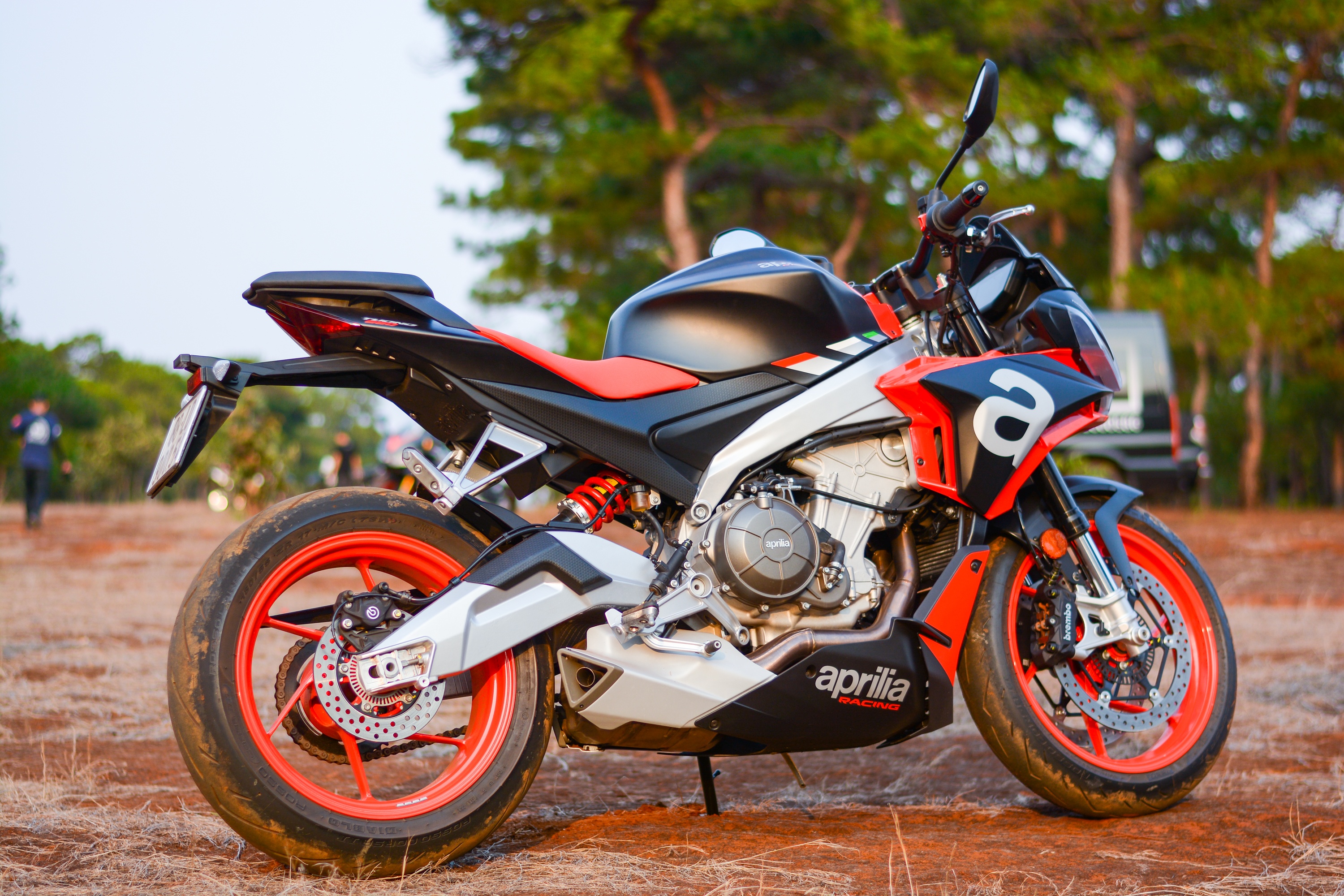 Trải nghiệm Aprilia Tuono 660 ảnh 7 Trai nghiem Aprilia Tuono 660 anh 7