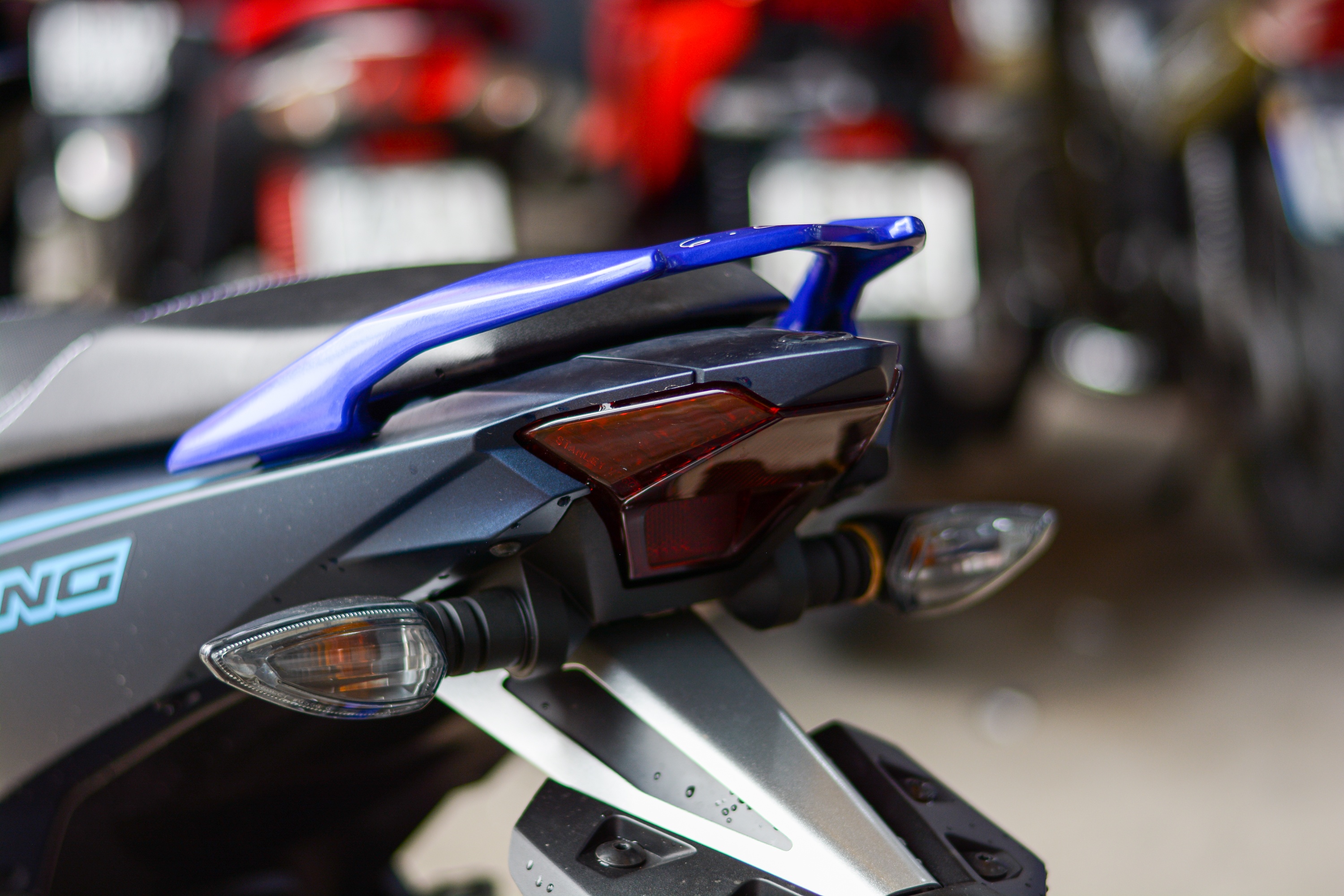 Yamaha MX King phien ban moi ve Viet Nam anh 10