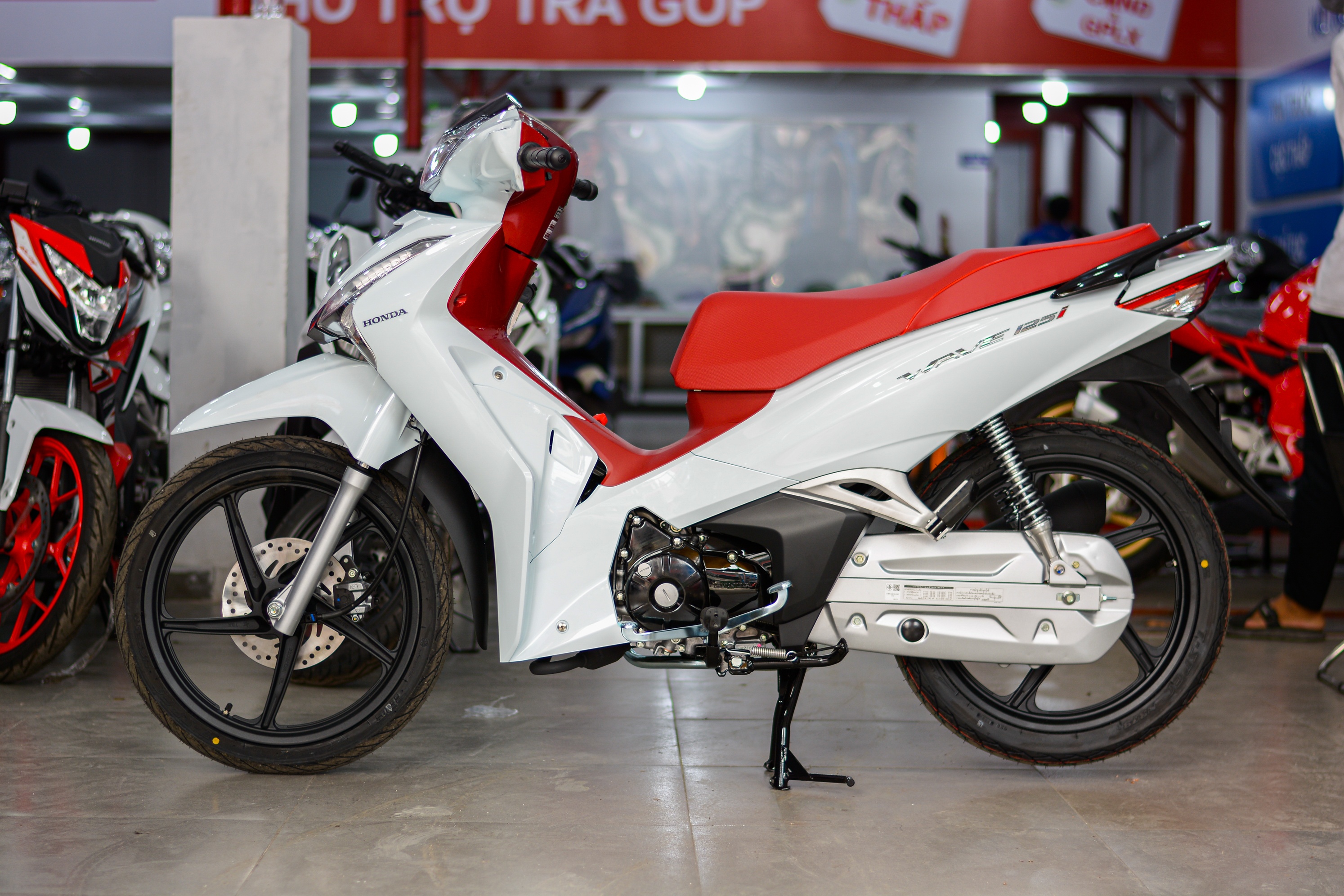 Honda Wave 125i gia 80 trieu tai Viet Nam anh 2