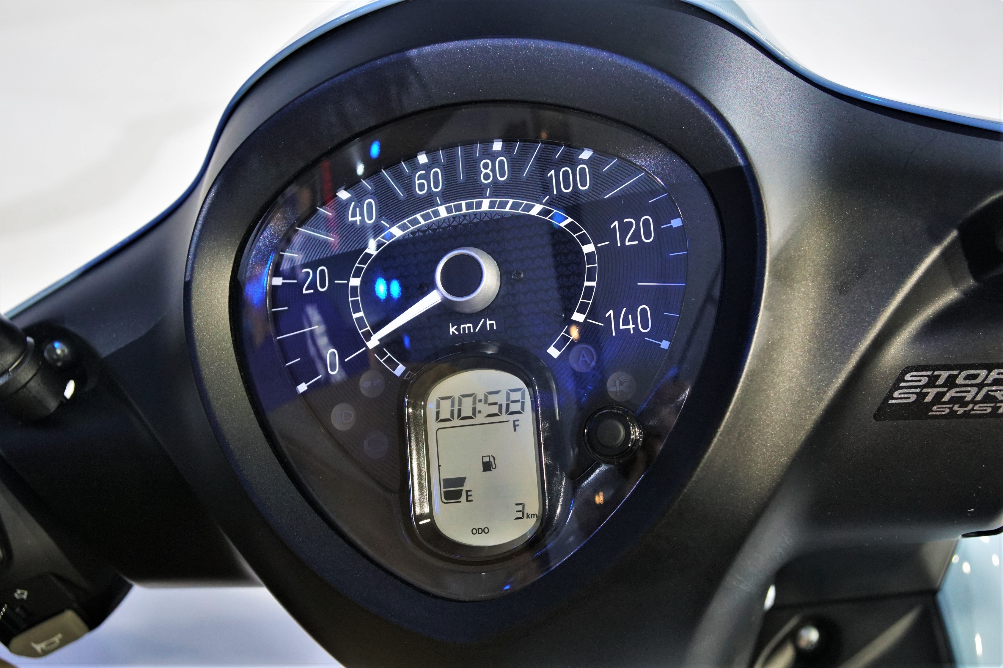 Yamaha Janus moi va tham vong gianh lai thi phan anh 6