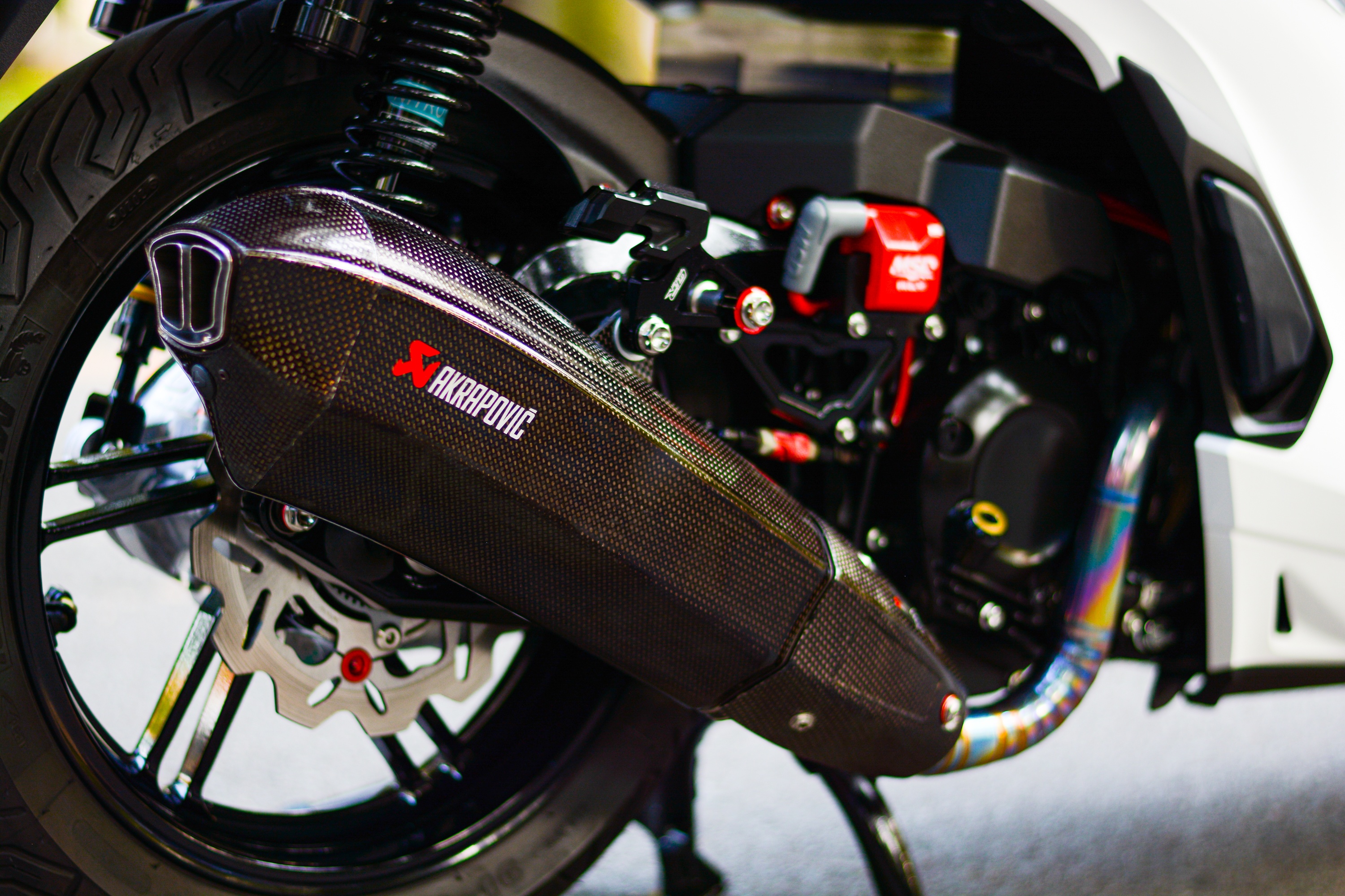 Honda SH 350i voi goi do hon nua ty dong anh 9