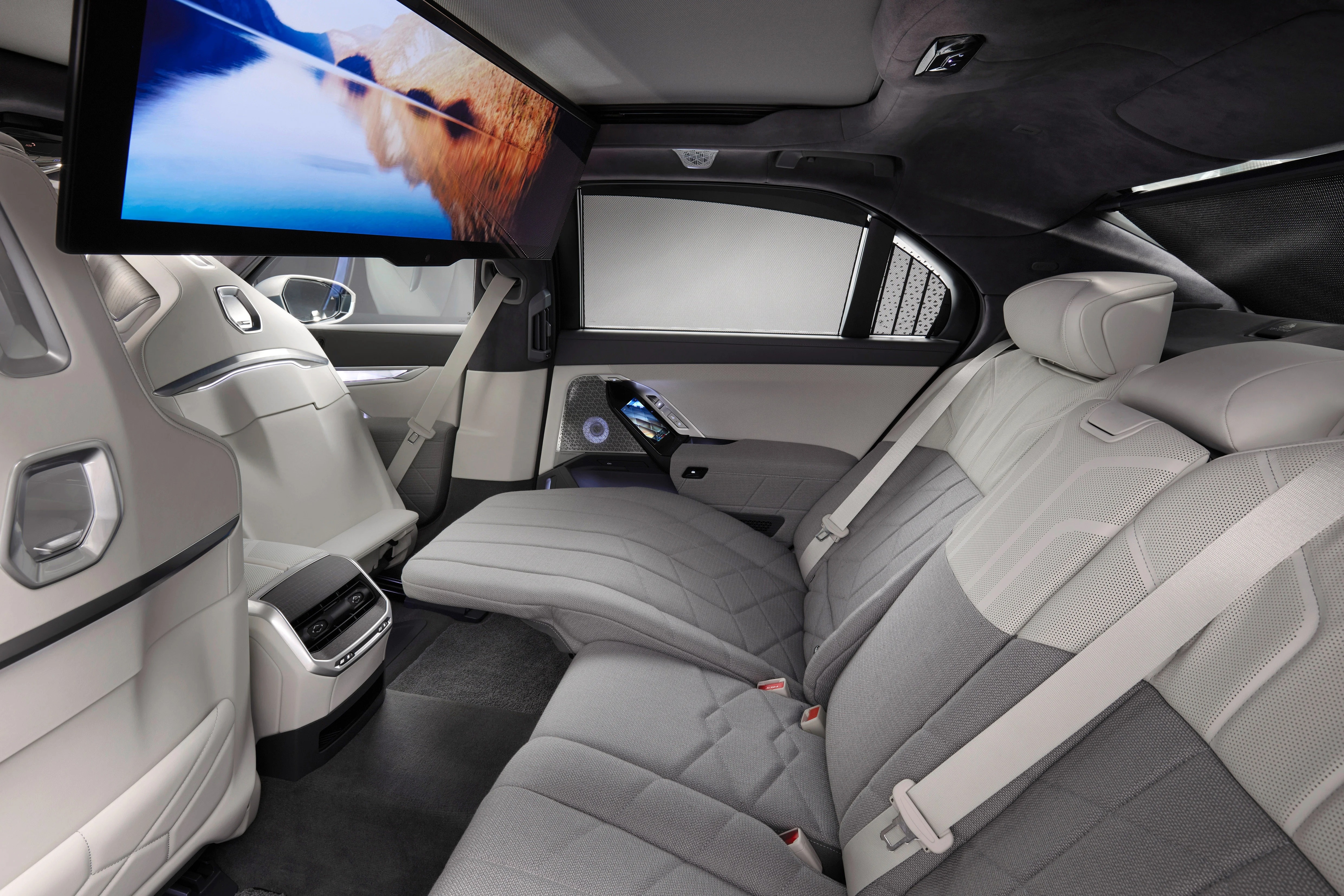 Xe điện BMW i7 ra mắt ảnh 11 Xe dien BMW i7 ra mat anh 11