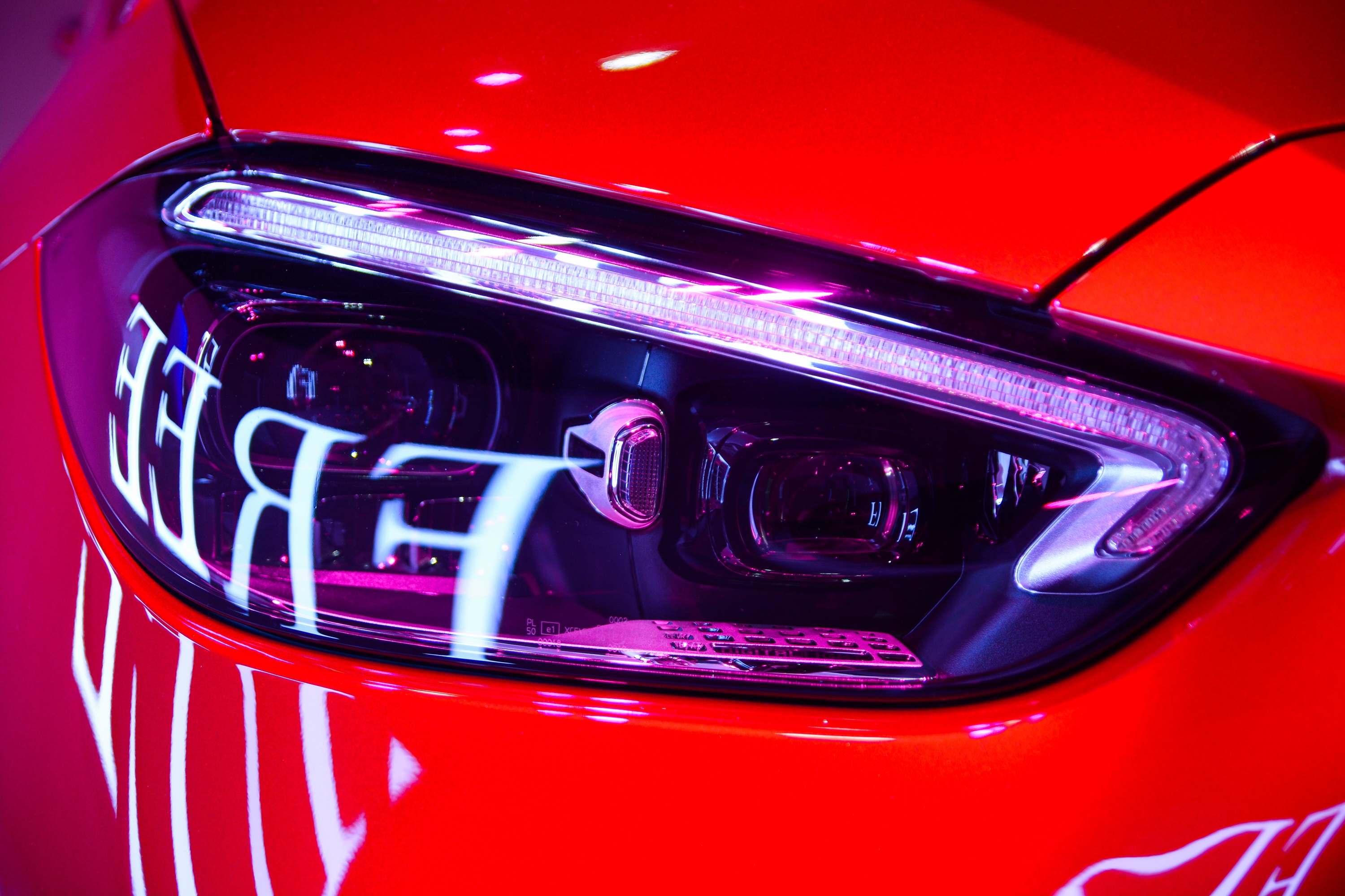 Mercedes-Benz C 300 AMG phien ban gioi han tai Viet Nam anh 4