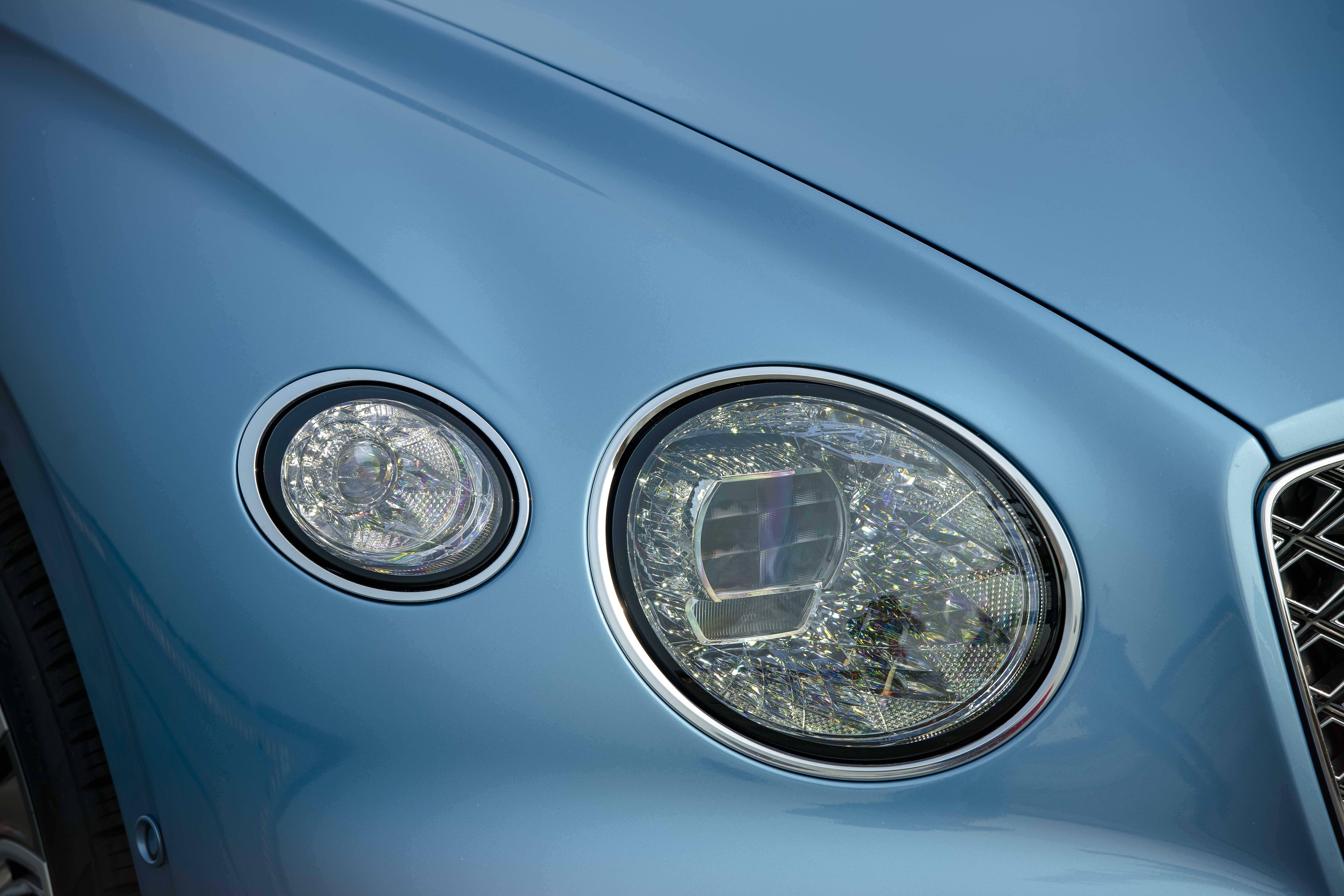Bentley Continental GT Mulliner đầu tiên tại Việt Nam ảnh 3 Bentley Continental GT Mulliner dau tien tai Viet Nam anh 3