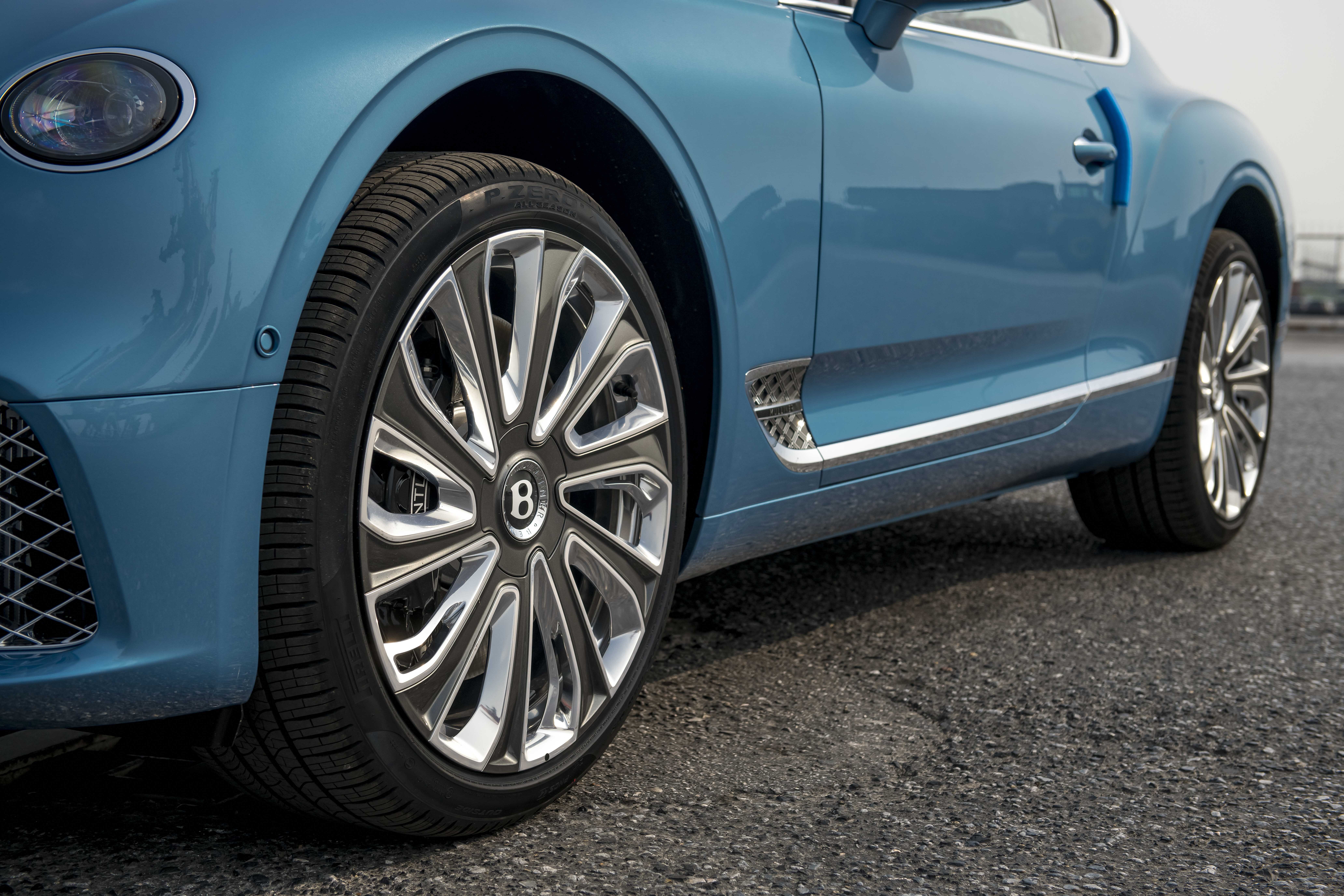 Bentley Continental GT Mulliner đầu tiên tại Việt Nam ảnh 4 Bentley Continental GT Mulliner dau tien tai Viet Nam anh 4