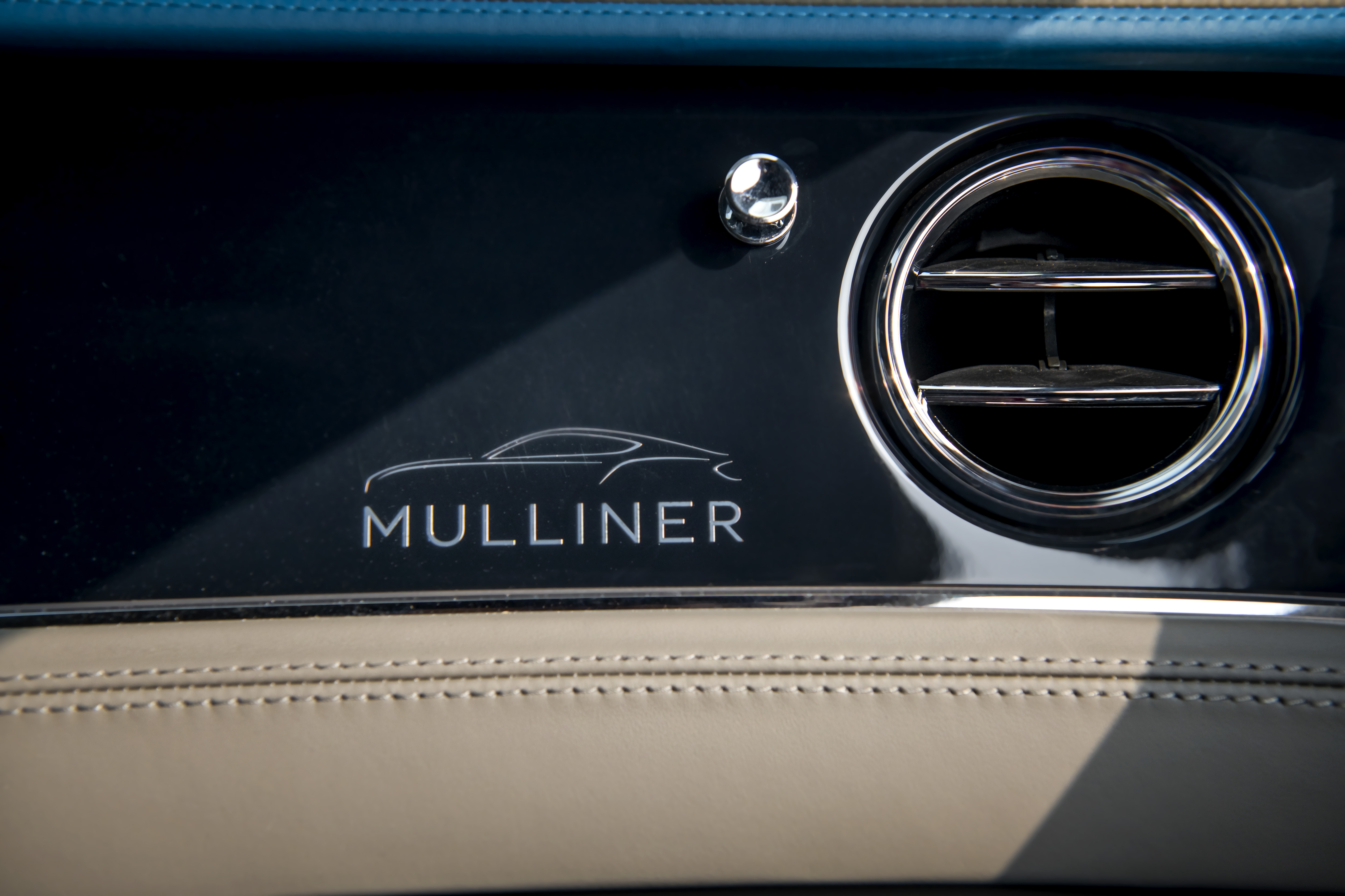 Bentley Continental GT Mulliner đầu tiên tại Việt Nam ảnh 11 Bentley Continental GT Mulliner dau tien tai Viet Nam anh 11
