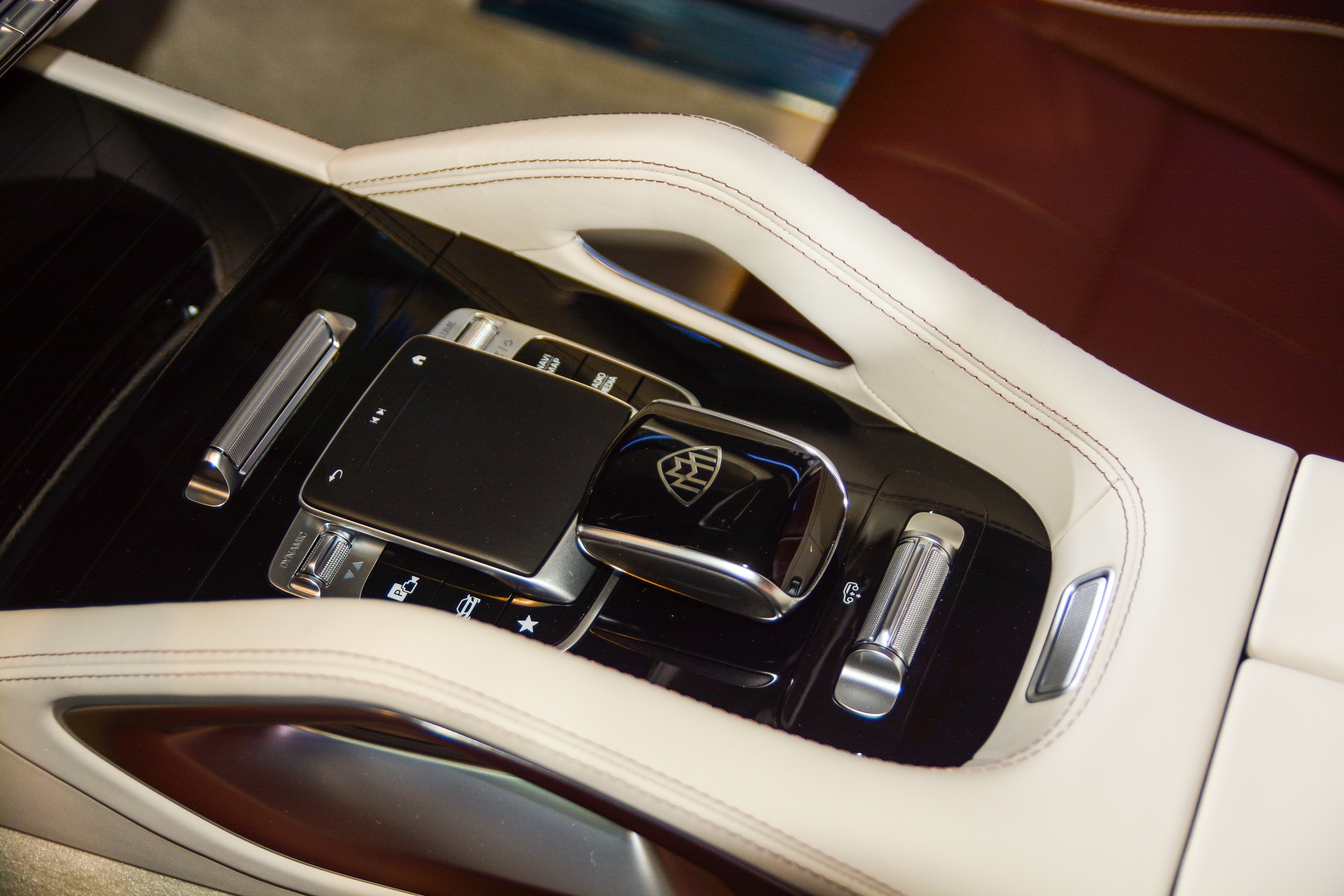 Mercedes-Maybach GLS 480 gia 8, 399 ty anh 14