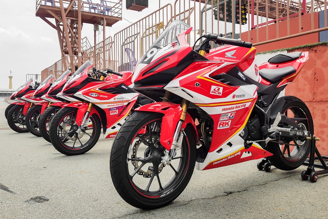 Honda CBR150R nang cap thanh xe dua tai Viet Nam anh 1