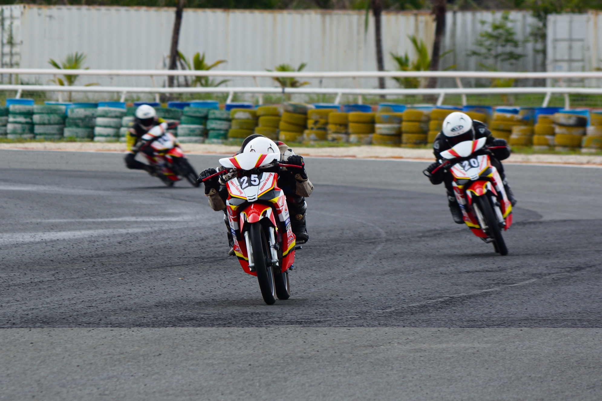 Chang 1 giai dua VMRC 2022 chinh thuc khoi tranh anh 8