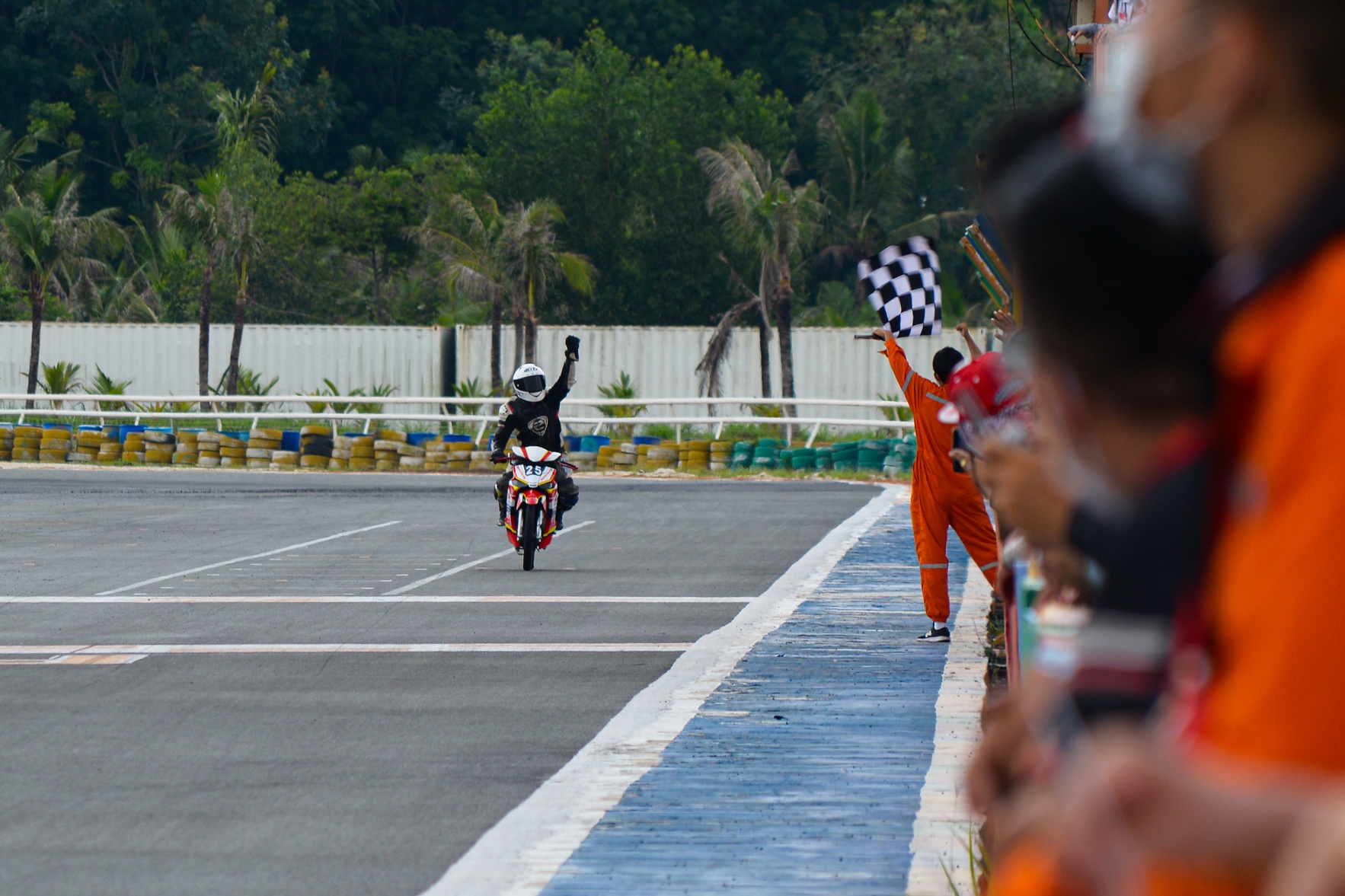 Chang 1 giai dua VMRC 2022 chinh thuc khoi tranh anh 9