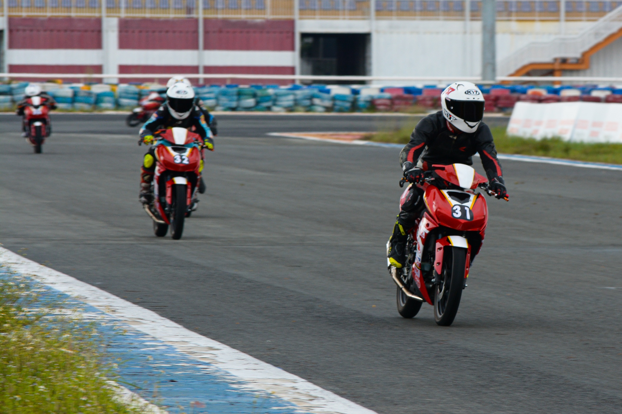 Chang 1 giai dua VMRC 2022 chinh thuc khoi tranh anh 10