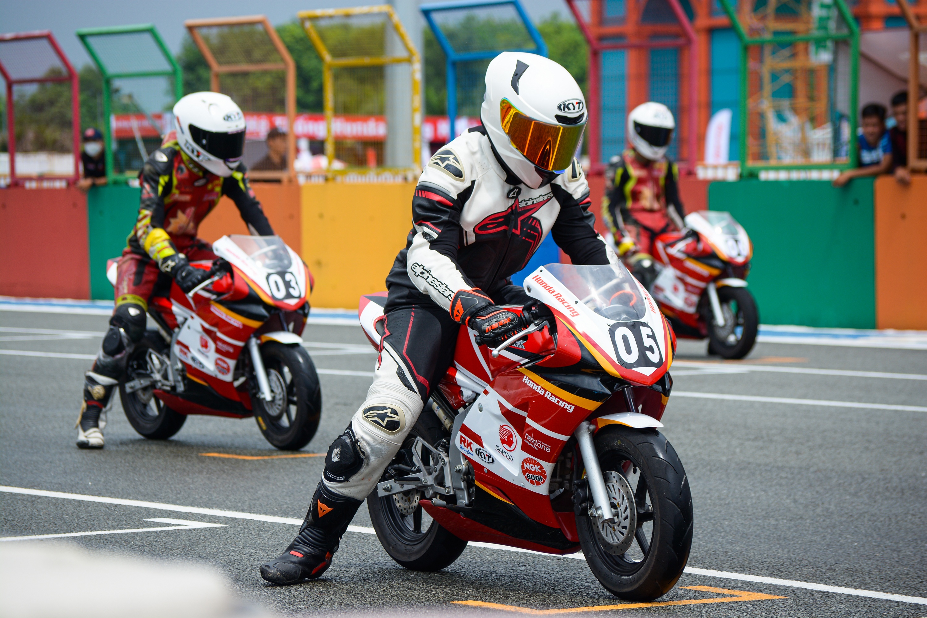 Chang 1 giai dua VMRC 2022 chinh thuc khoi tranh anh 2