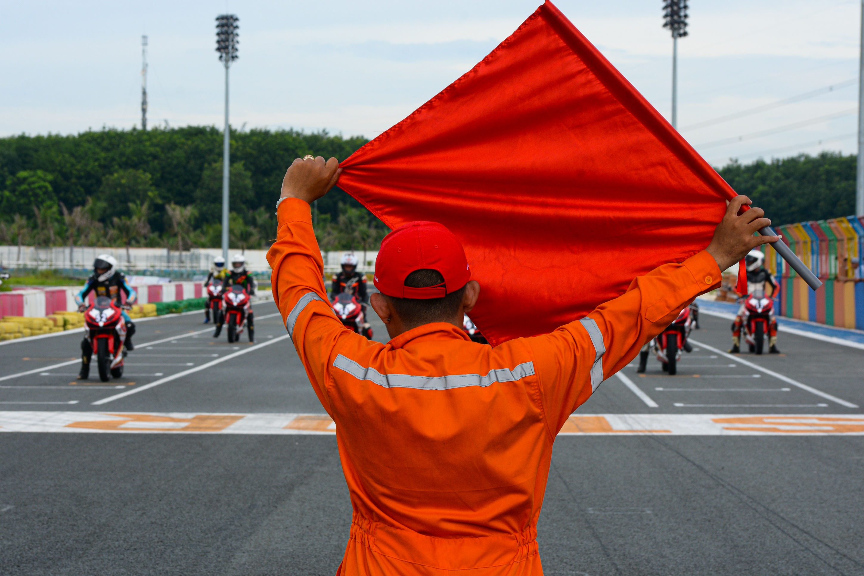 Chang 1 giai dua VMRC 2022 chinh thuc khoi tranh anh 13