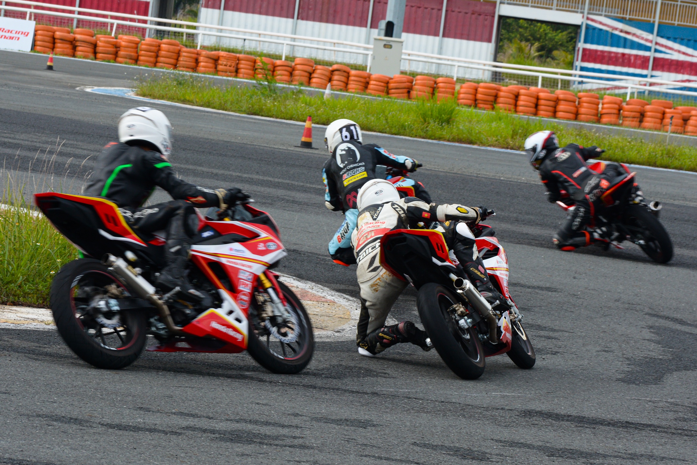 Chang 1 giai dua VMRC 2022 chinh thuc khoi tranh anh 17