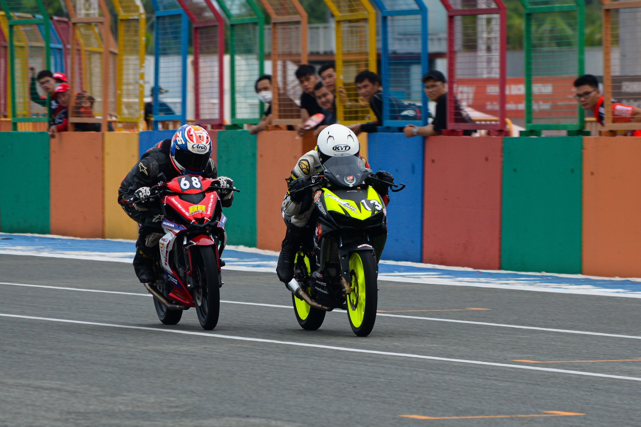 Chang 1 giai dua VMRC 2022 chinh thuc khoi tranh anh 22