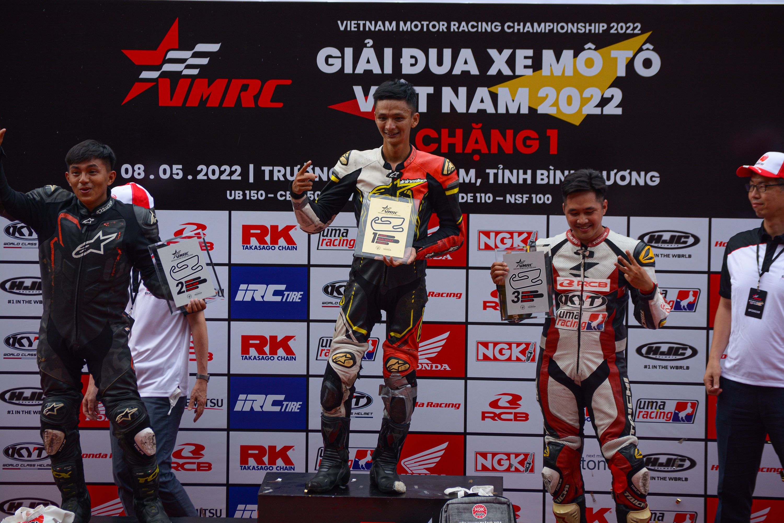 Chang 1 giai dua VMRC 2022 chinh thuc khoi tranh anh 23