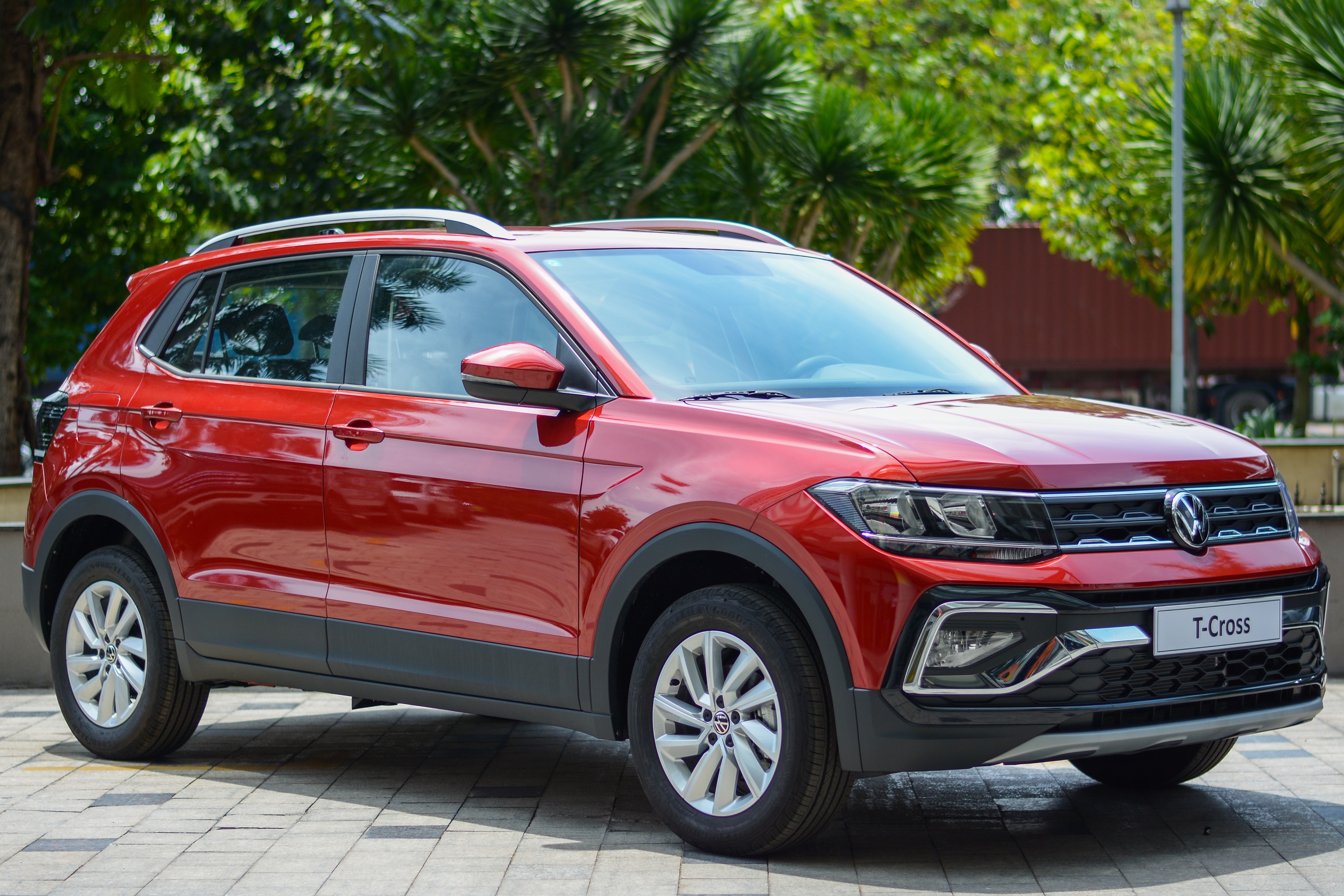 Chi tiet Volkswagen T-Cross - SUV hang B gia tu 1,099 ty dong hinh anh