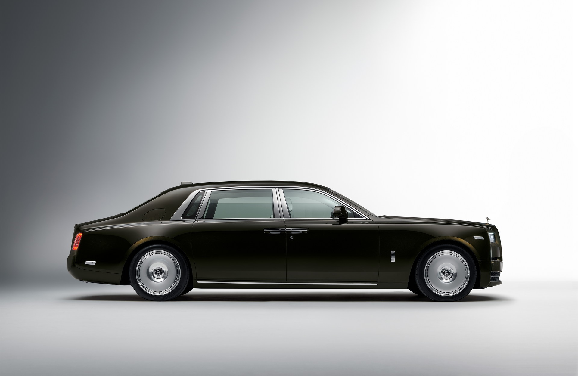 Chi tiết Rolls-Royce Phantom 2022 ảnh 6 Chi tiet Rolls-Royce Phantom 2022 anh 6