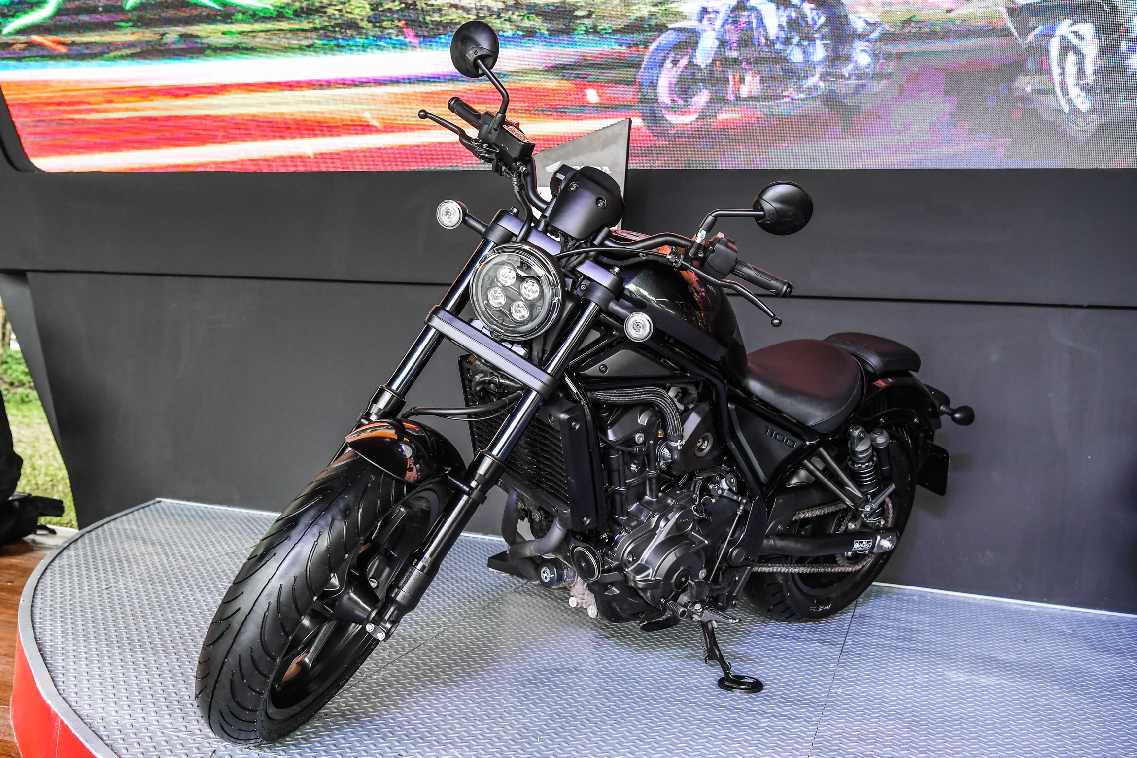 Honda Rebel 1100 tai Viet Nam anh 1