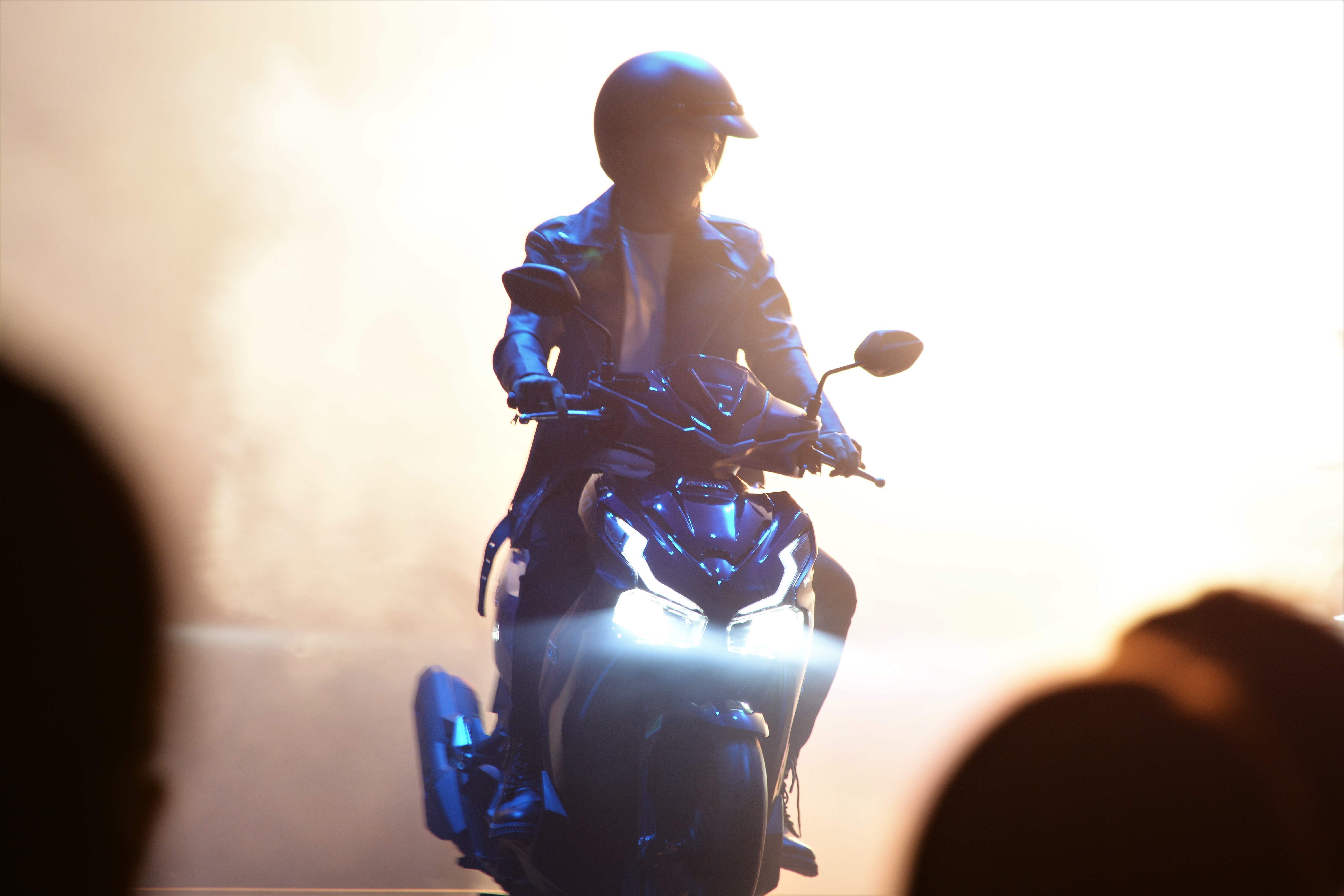 Honda Air Blade 160 ra mat Viet Nam anh 2