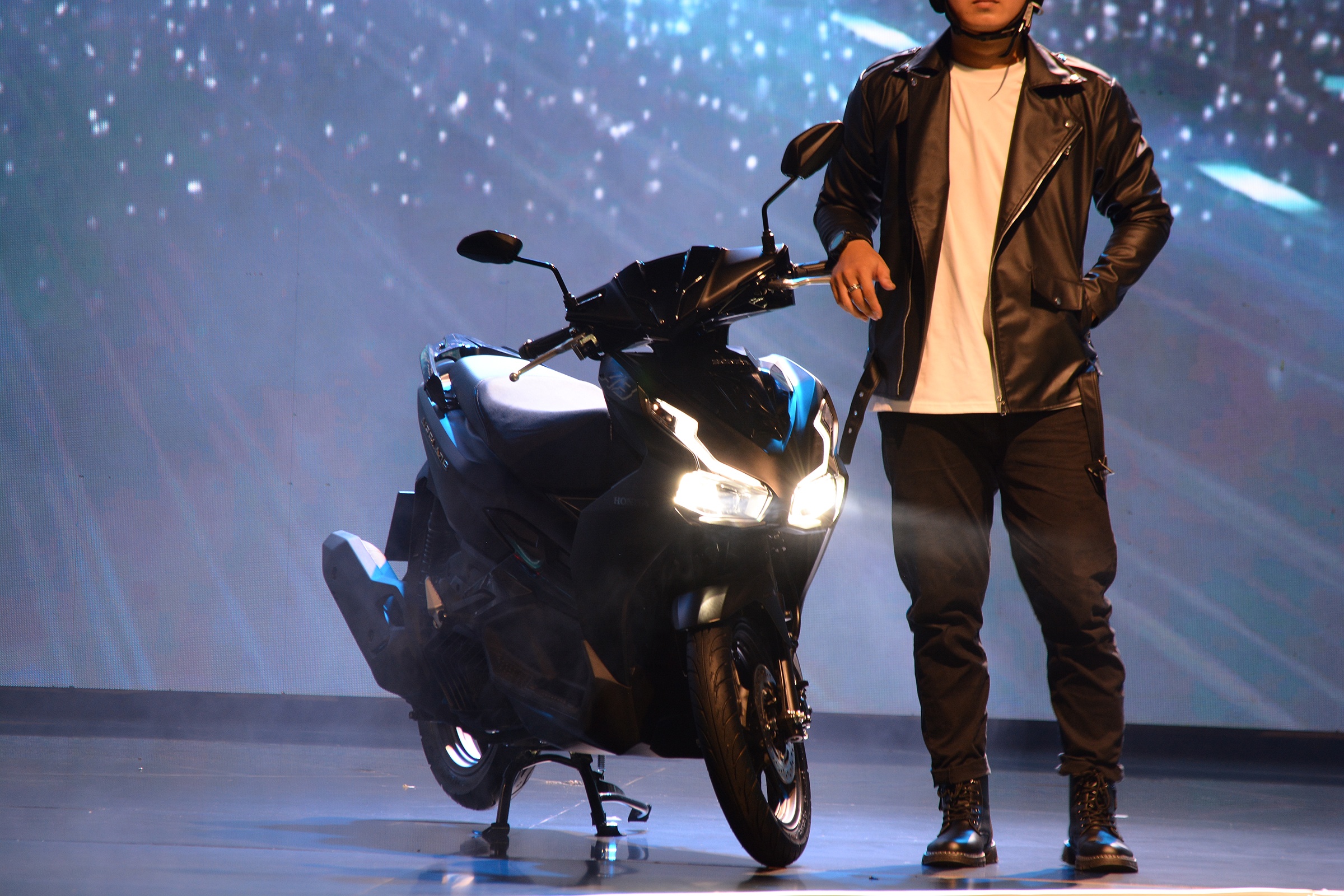 Honda Air Blade 160 ra mat Viet Nam anh 3