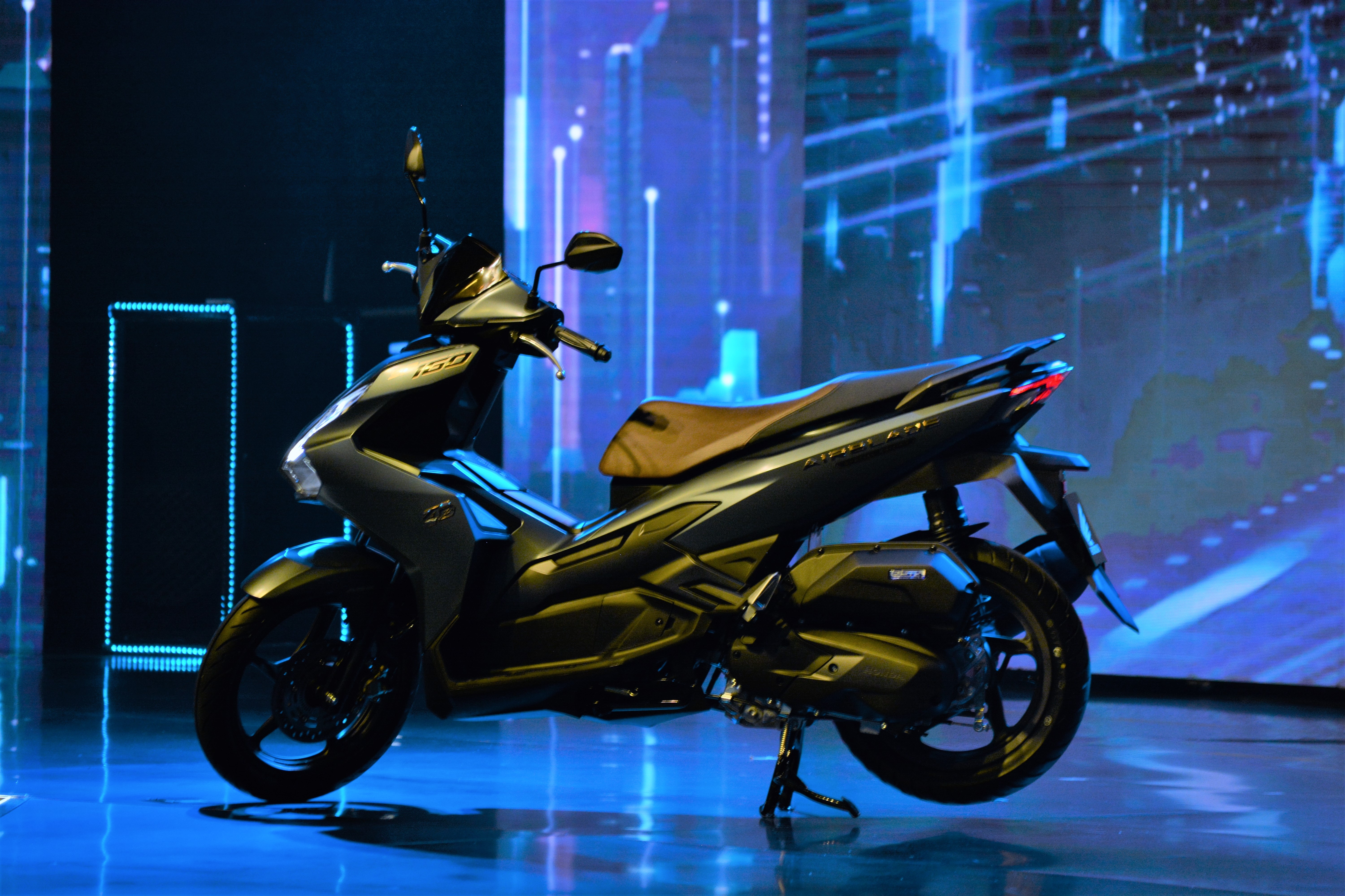 Honda Air Blade 160 ra mat Viet Nam anh 1