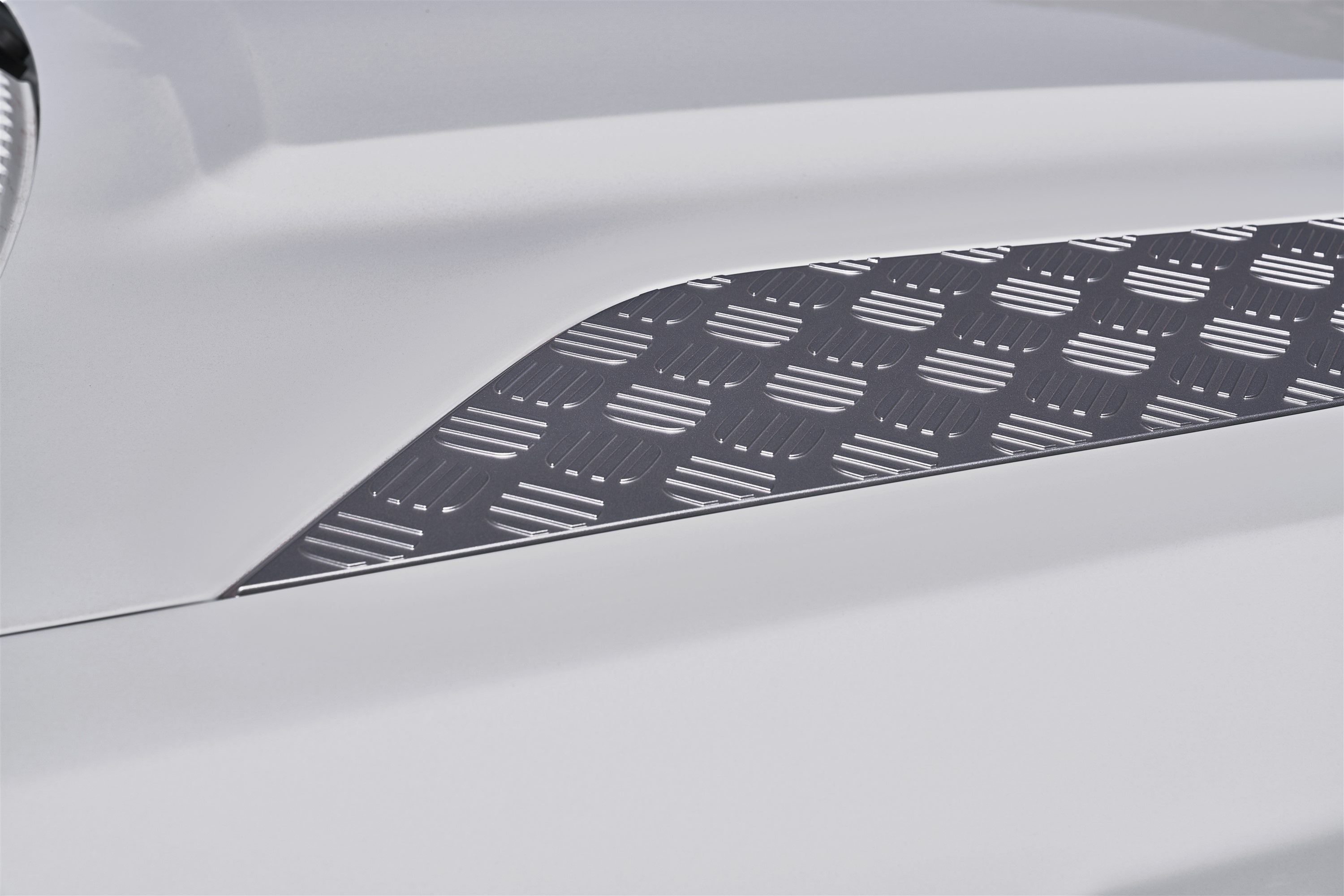 Land Rover Defender 130 vừa ra mắt ảnh 6 Land Rover Defender 130 vua ra mat anh 6