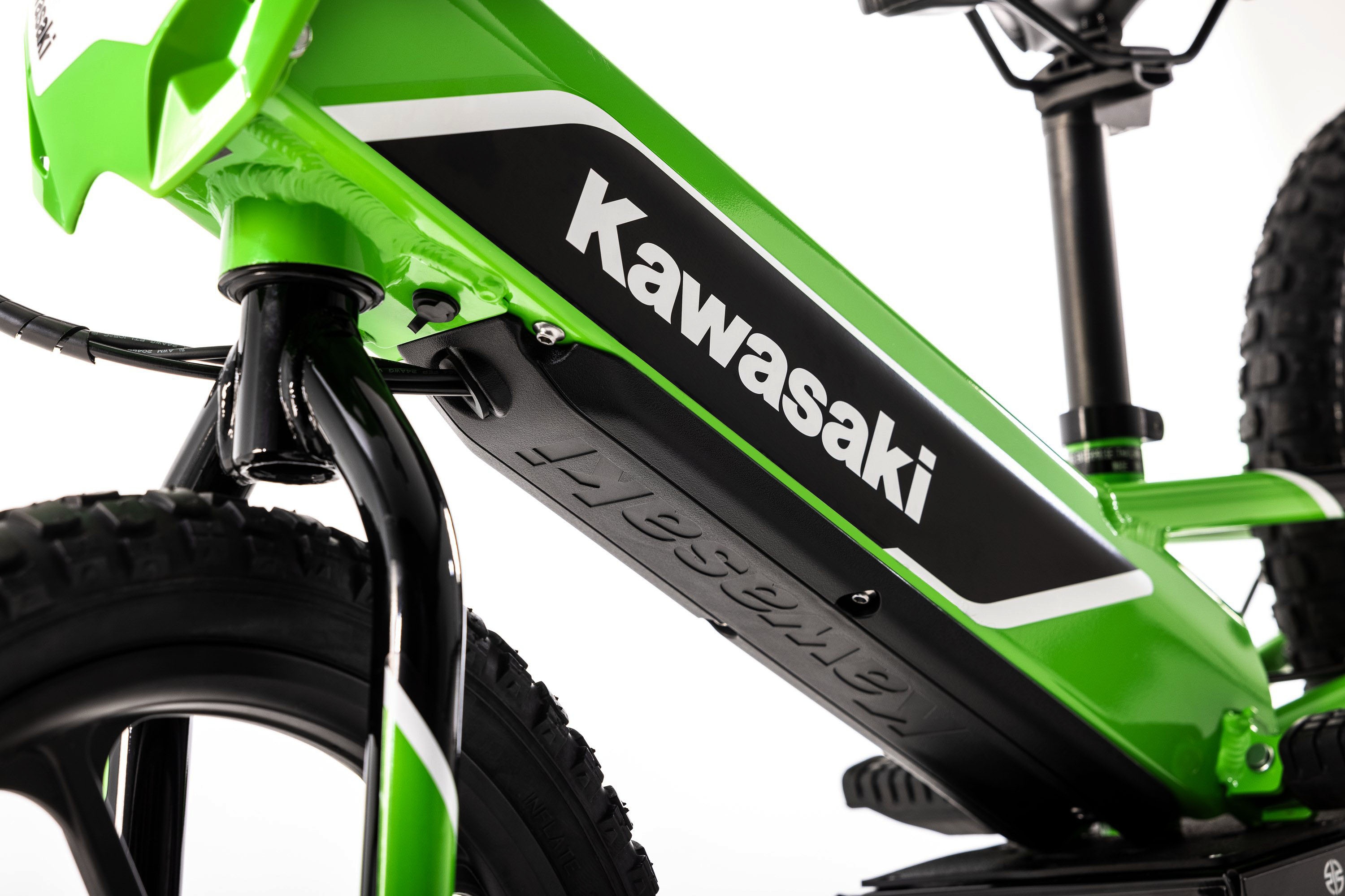 Kawasaki Elektrode ra mat anh 4