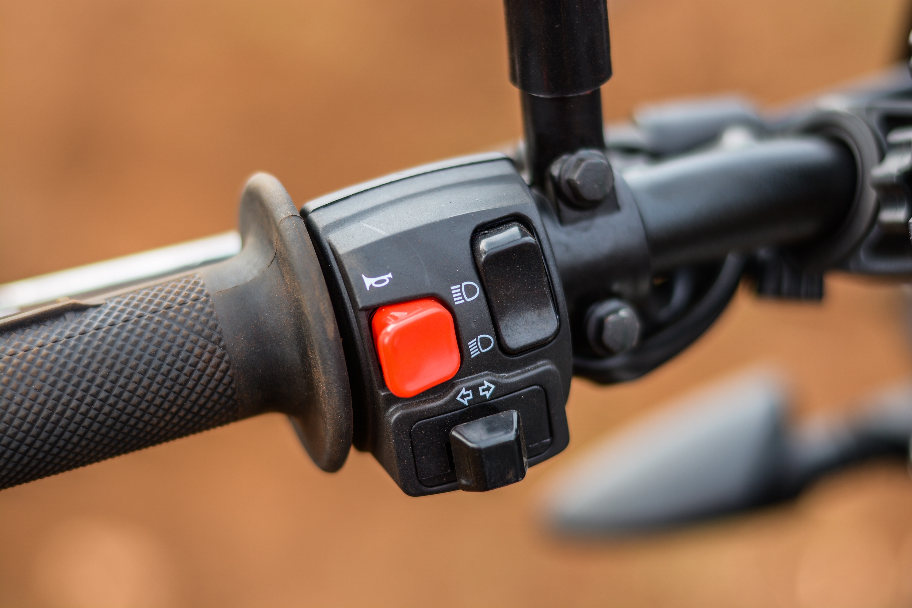 bo doi moto dia hinh Aprilia RX,  SX 125 tai Viet Nam anh 8