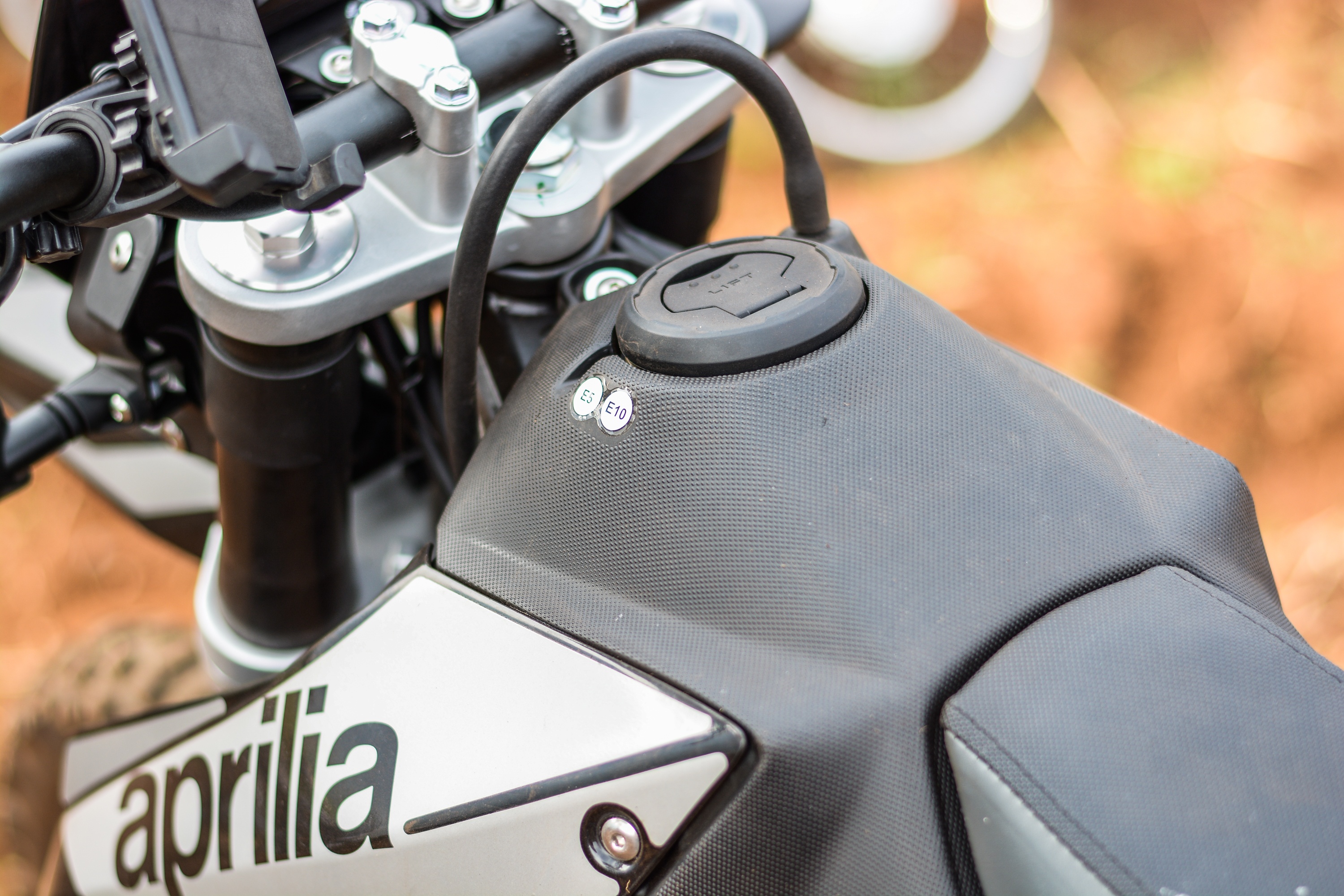 bo doi moto dia hinh Aprilia RX,  SX 125 tai Viet Nam anh 7