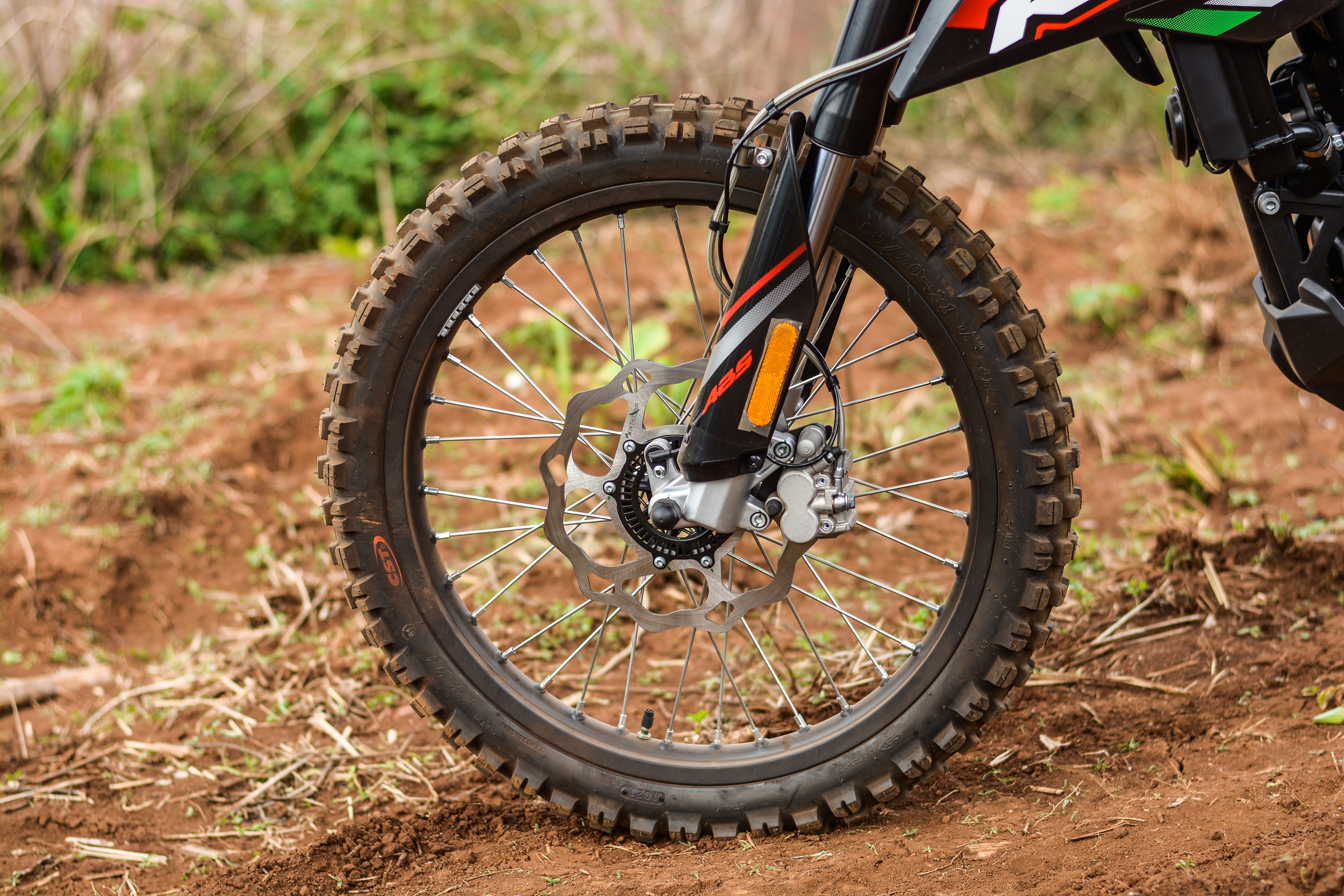 bo doi moto dia hinh Aprilia RX,  SX 125 tai Viet Nam anh 4