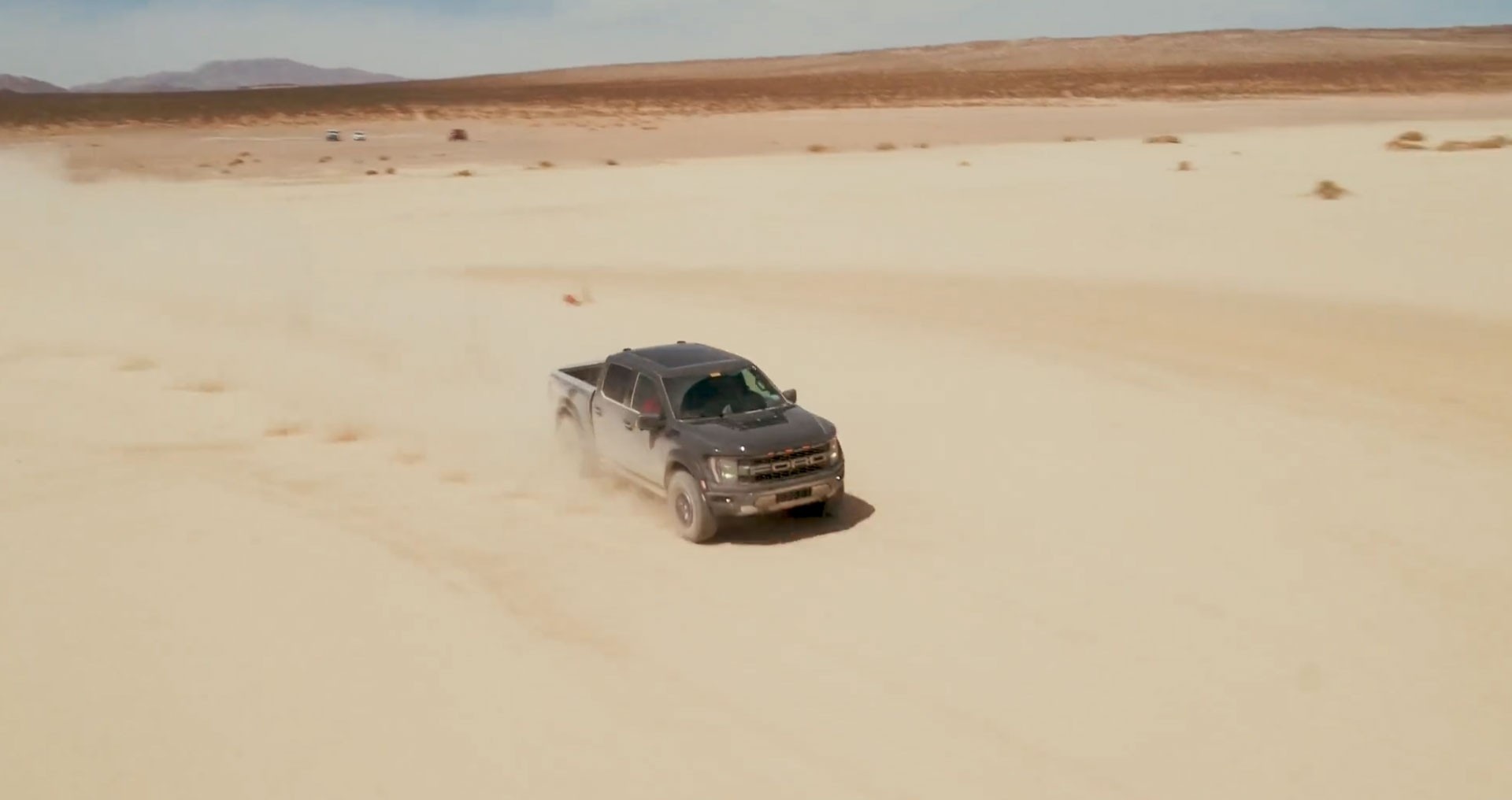 Ford F-150 Raptor hieu suat cao duoc trang bi dong co sieu nap anh 1