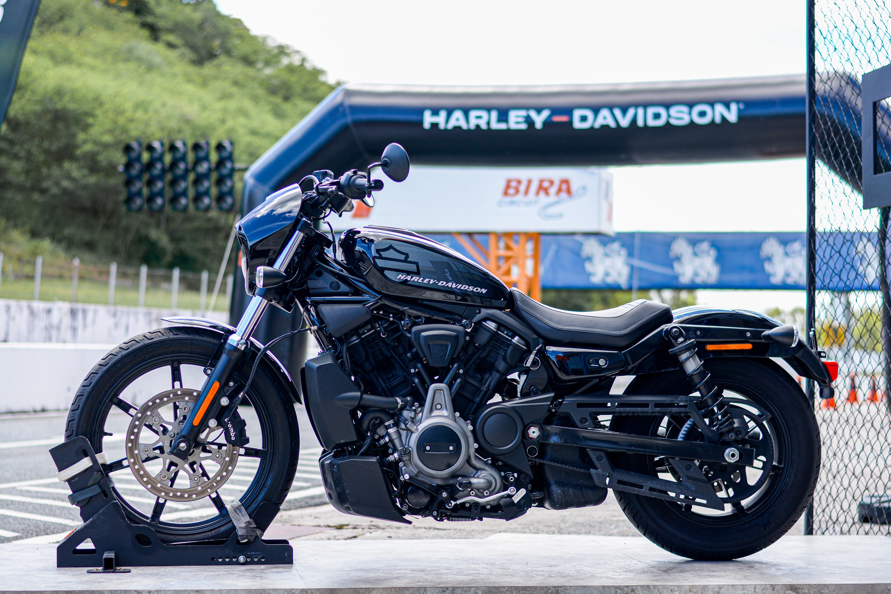 Trải nghiệm Harley Davidson Nightster ảnh 1 Trai nghiem Harley Davidson Nightster anh 1