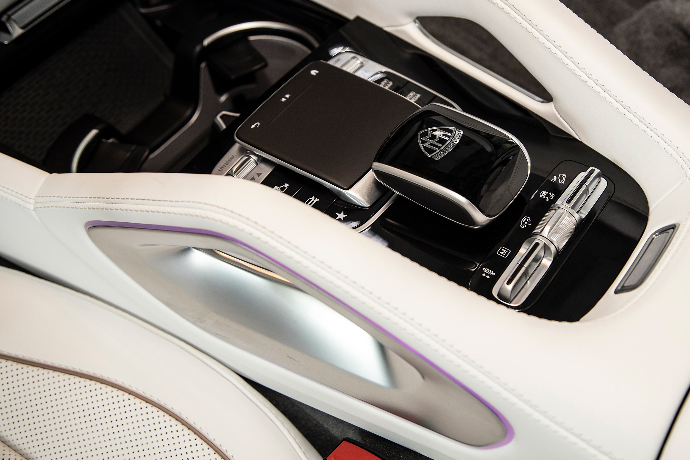 Mercedes-Maybach GLS 600 ban ky niem dac biet tai Viet Nam anh 13