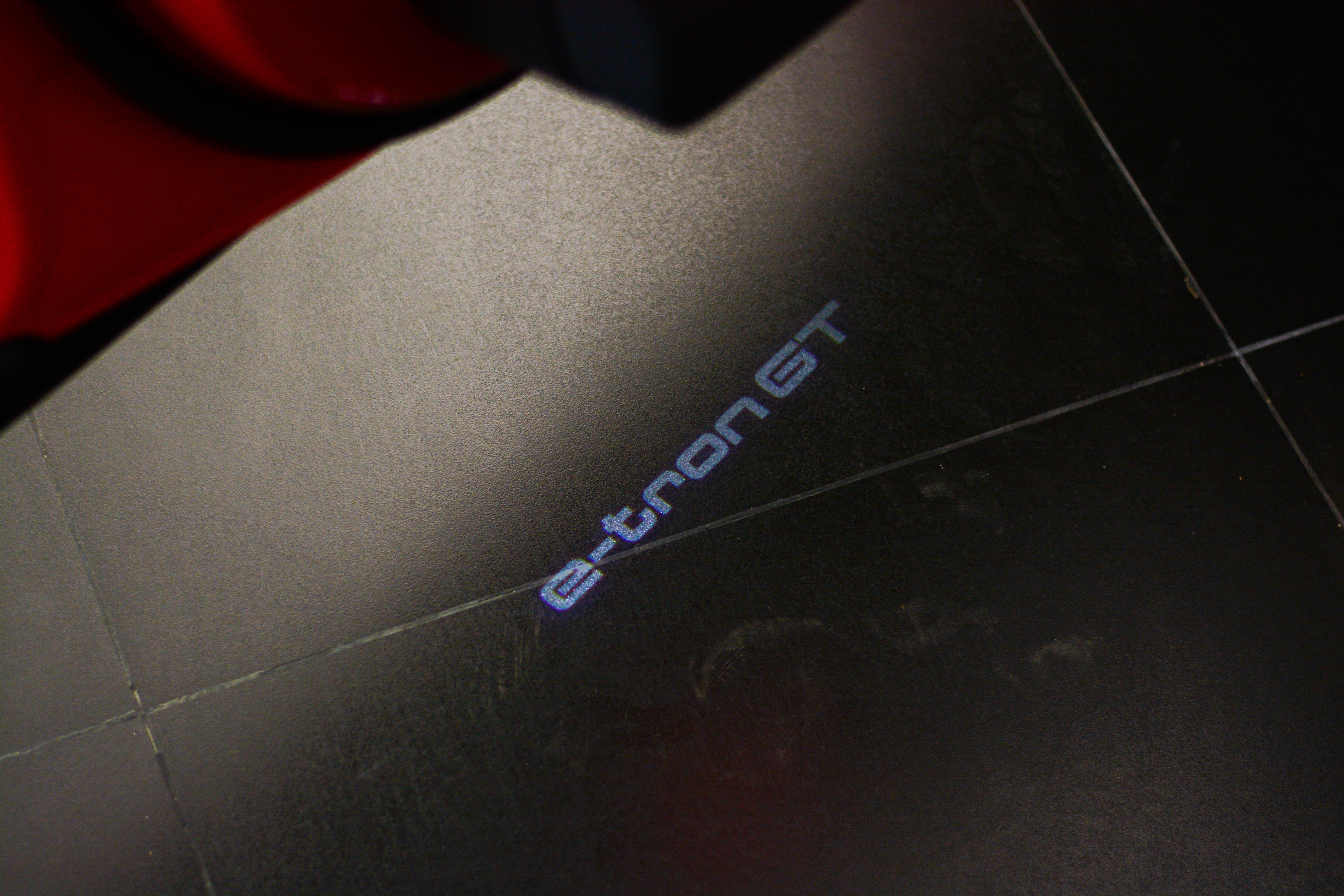 Cận cảnh Audi e-tron GT ảnh 15 Can canh Audi e-tron GT anh 15