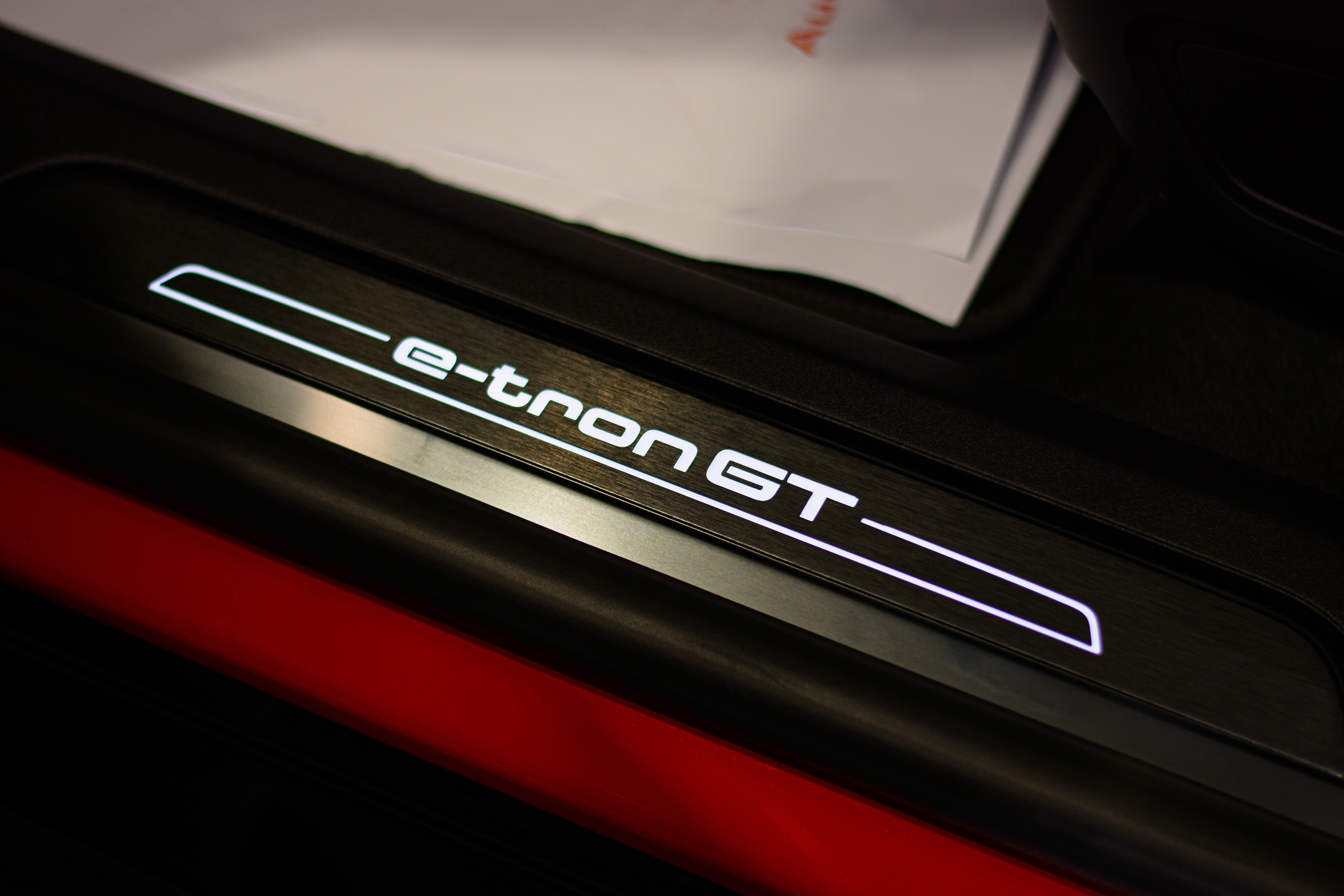 Cận cảnh Audi e-tron GT ảnh 14 Can canh Audi e-tron GT anh 14