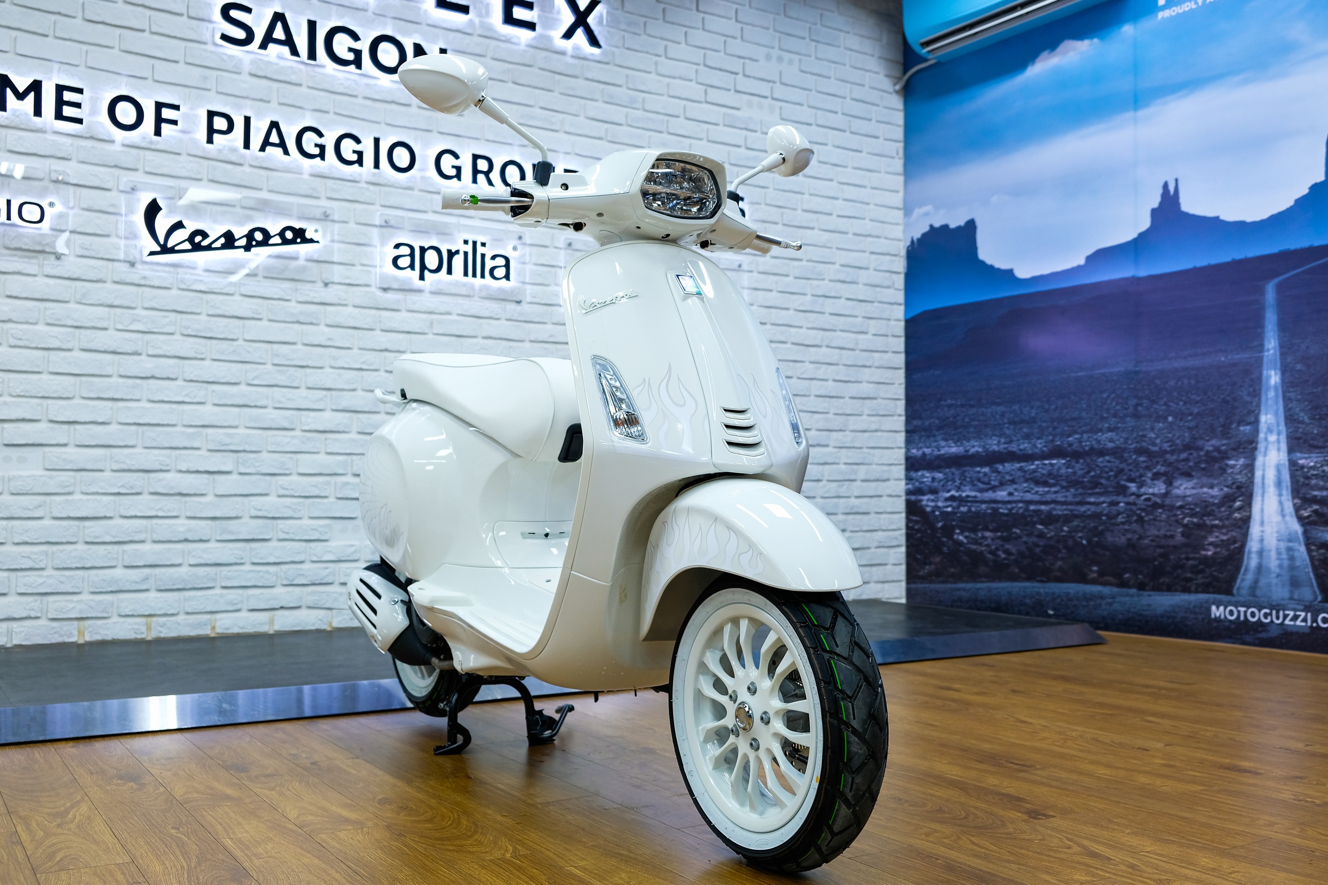 Chi tiet Vespa Sprint Justin Bieber tai Viet Nam anh 1