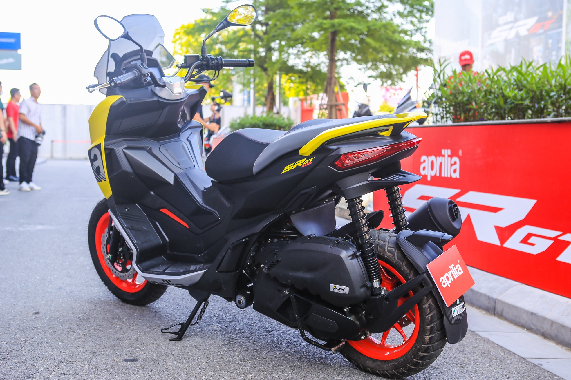 Chi tiết Aprilia SR GT vừa ra mắt ảnh 2 Chi tiet Aprilia SR GT vua ra mat anh 2