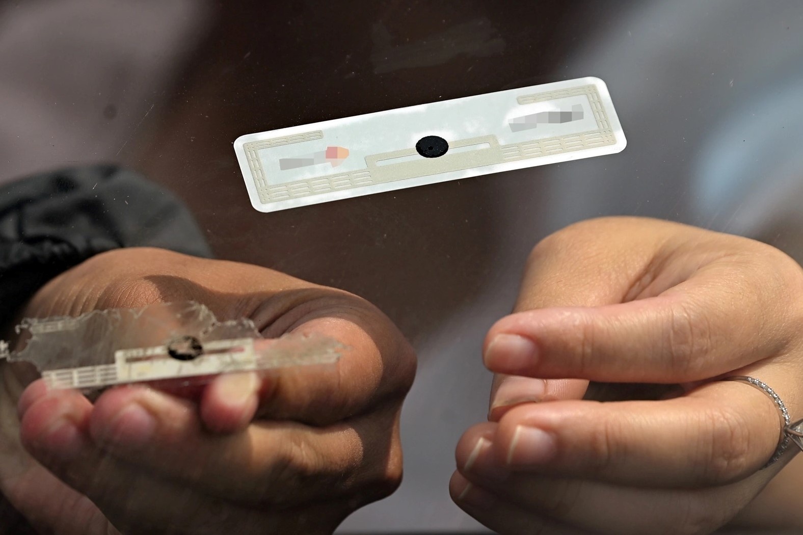 Nhung khac biet cua the thu phi tu dong VETC va ePass hinh anh