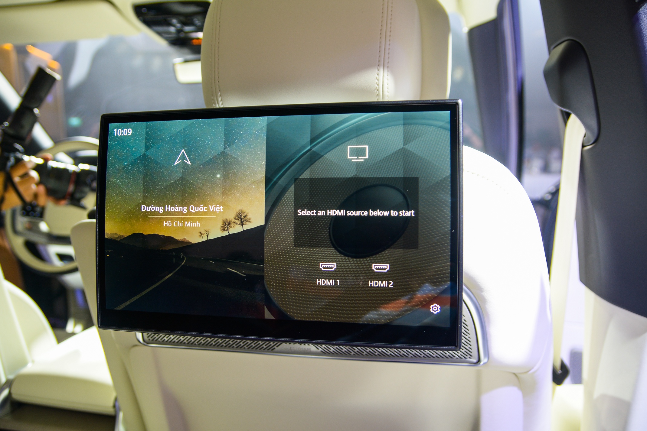 Can canh Range Rover 2022 tai Viet Nam anh 12