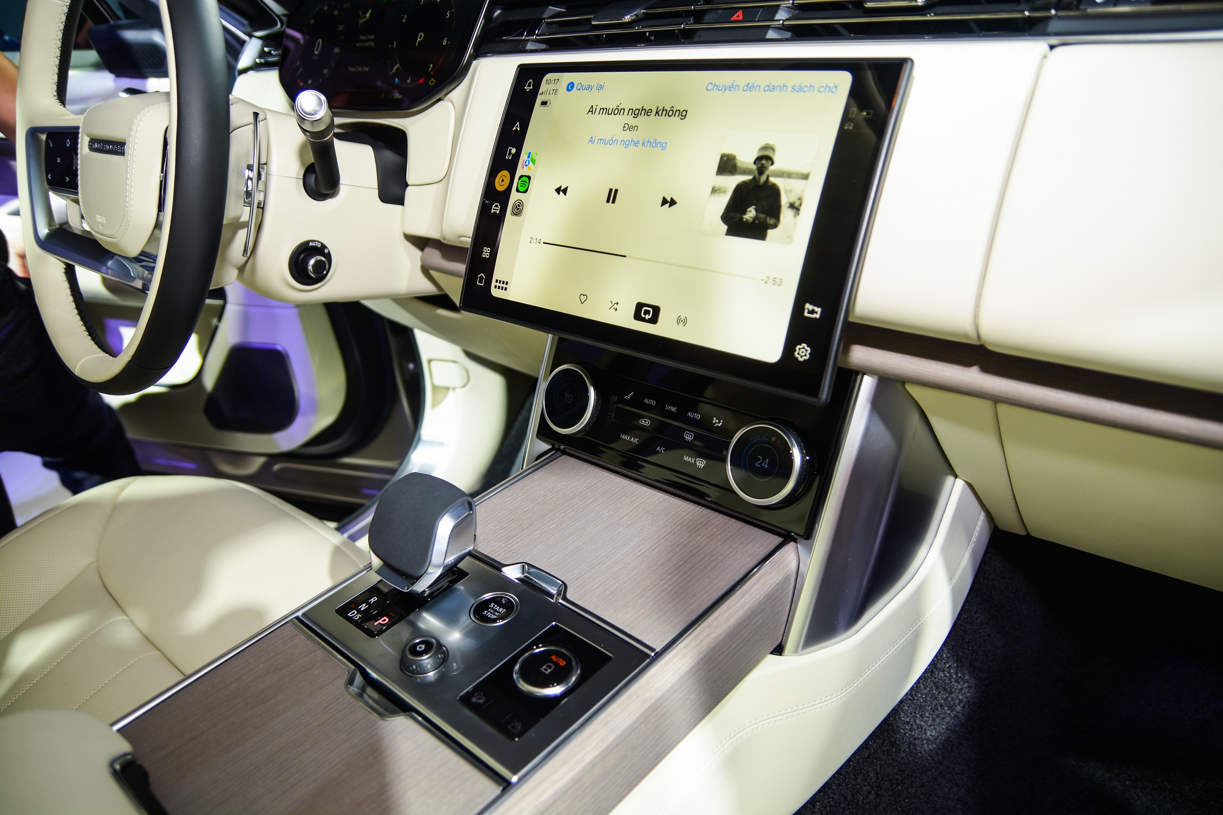 Can canh Range Rover 2022 tai Viet Nam anh 15